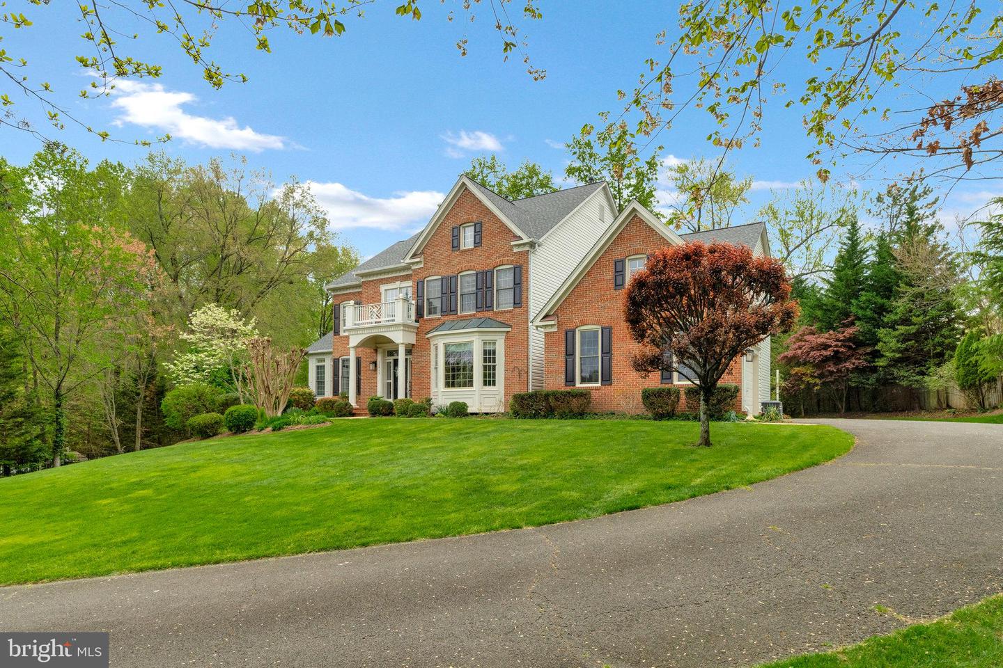 12413 ENGLISH GARDEN CT, HERNDON, Virginia 20171, 5 Bedrooms Bedrooms, ,4 BathroomsBathrooms,Residential,For sale,12413 ENGLISH GARDEN CT,VAFX2220502 MLS # VAFX2220502