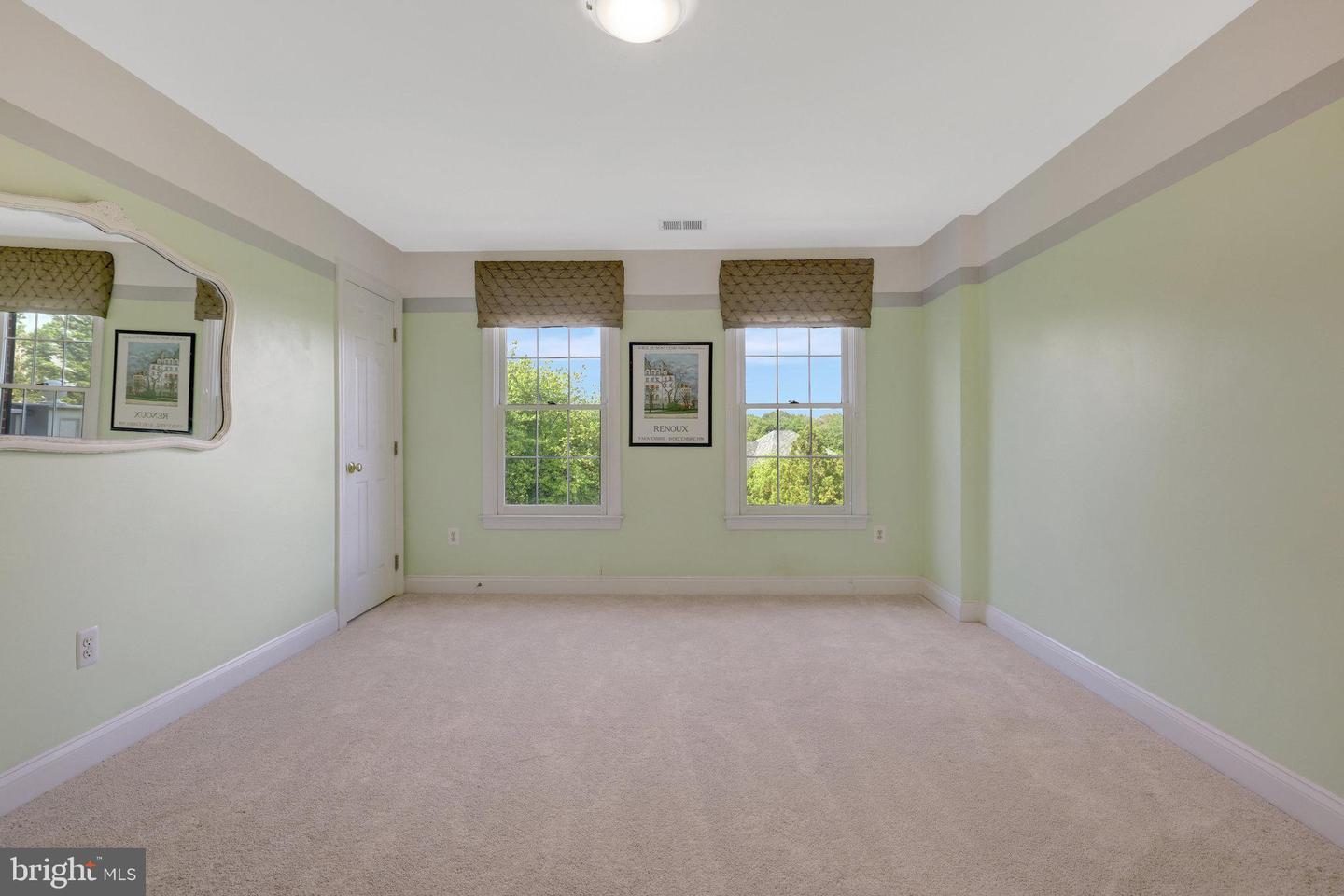 12413 ENGLISH GARDEN CT, HERNDON, Virginia 20171, 5 Bedrooms Bedrooms, ,4 BathroomsBathrooms,Residential,For sale,12413 ENGLISH GARDEN CT,VAFX2220502 MLS # VAFX2220502