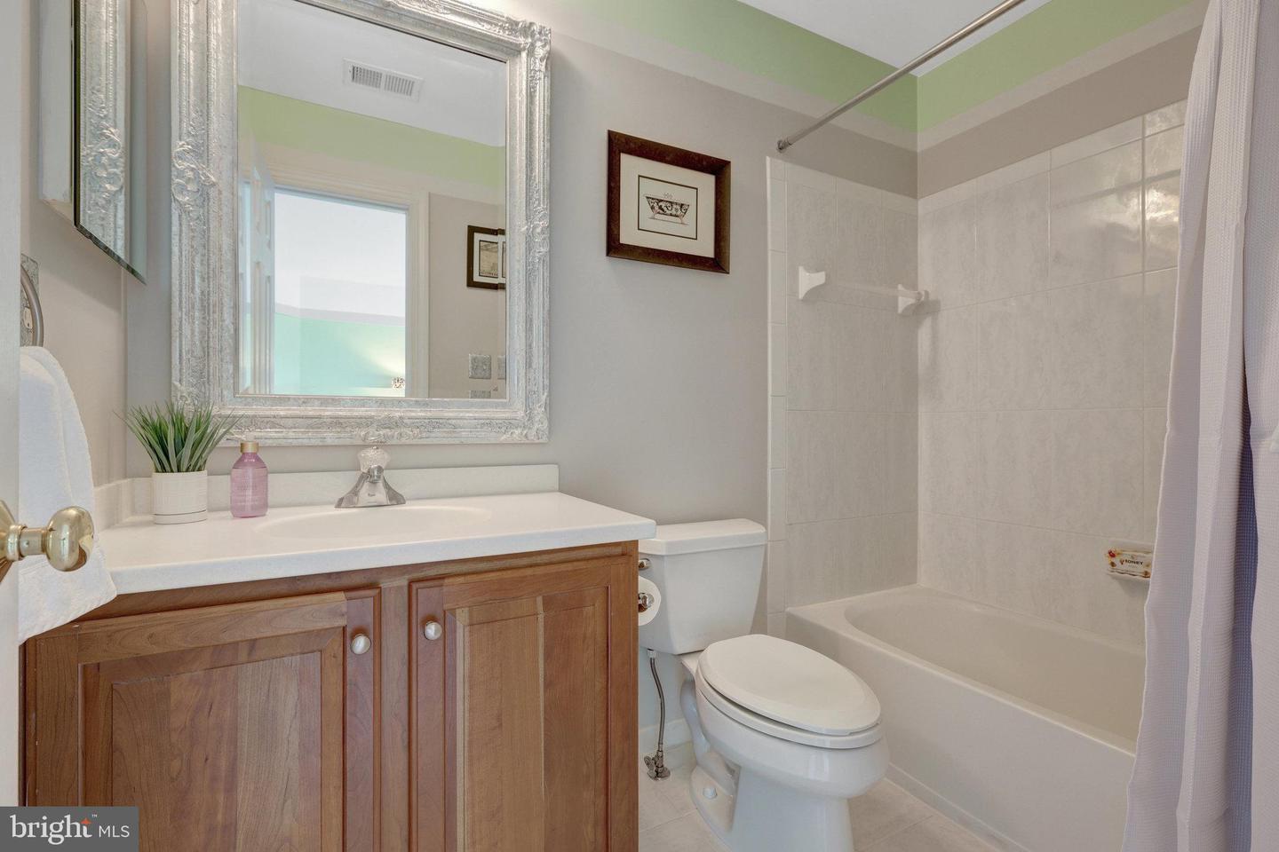 12413 ENGLISH GARDEN CT, HERNDON, Virginia 20171, 5 Bedrooms Bedrooms, ,4 BathroomsBathrooms,Residential,For sale,12413 ENGLISH GARDEN CT,VAFX2220502 MLS # VAFX2220502