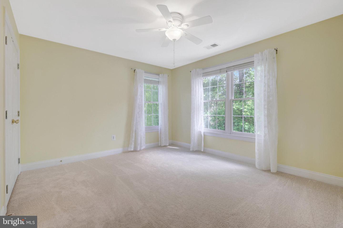 12413 ENGLISH GARDEN CT, HERNDON, Virginia 20171, 5 Bedrooms Bedrooms, ,4 BathroomsBathrooms,Residential,For sale,12413 ENGLISH GARDEN CT,VAFX2220502 MLS # VAFX2220502