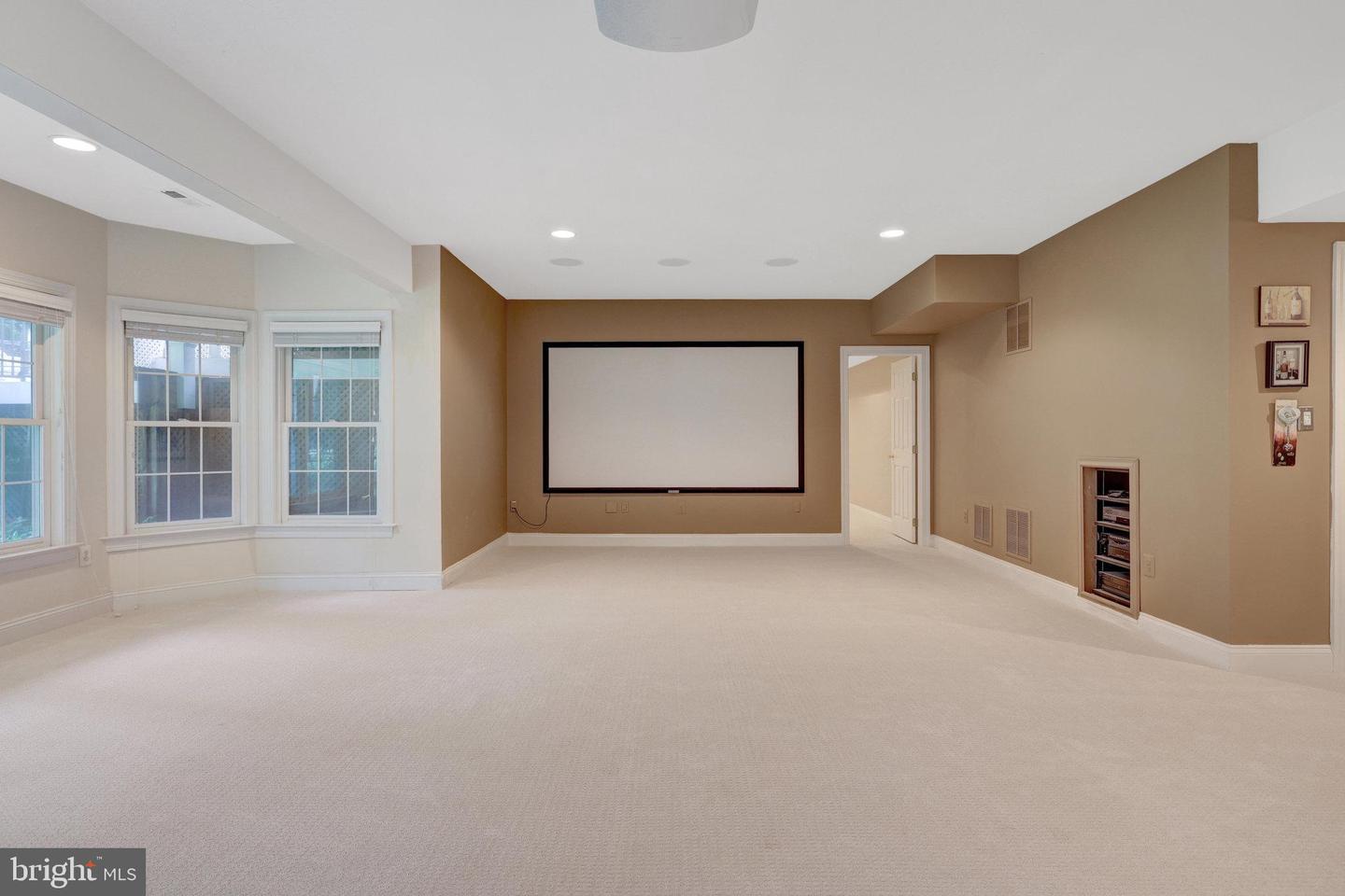 12413 ENGLISH GARDEN CT, HERNDON, Virginia 20171, 5 Bedrooms Bedrooms, ,4 BathroomsBathrooms,Residential,For sale,12413 ENGLISH GARDEN CT,VAFX2220502 MLS # VAFX2220502