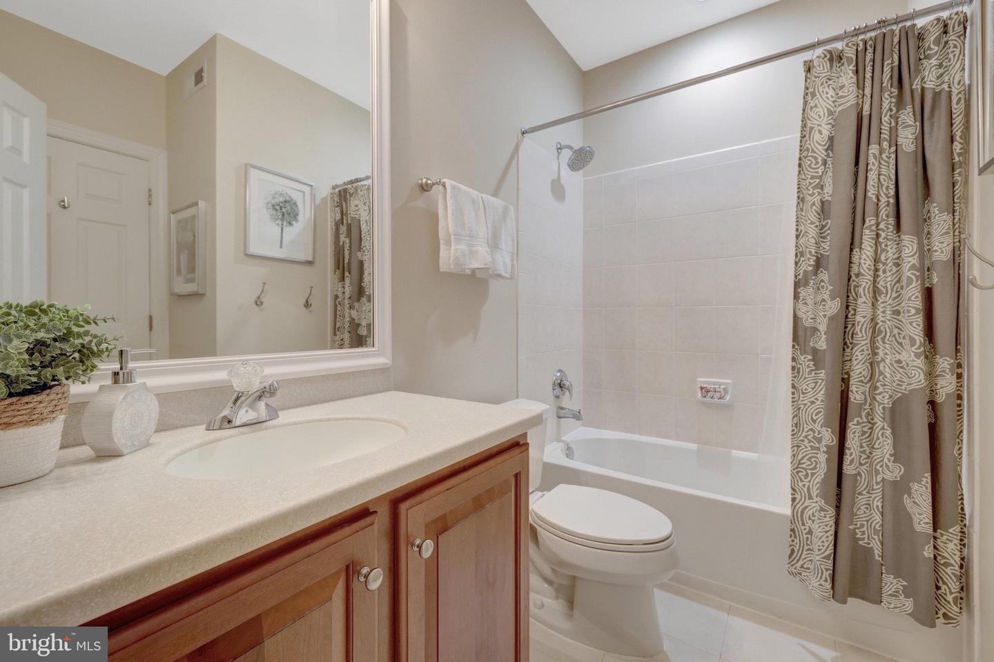 12413 ENGLISH GARDEN CT, HERNDON, Virginia 20171, 5 Bedrooms Bedrooms, ,4 BathroomsBathrooms,Residential,For sale,12413 ENGLISH GARDEN CT,VAFX2220502 MLS # VAFX2220502