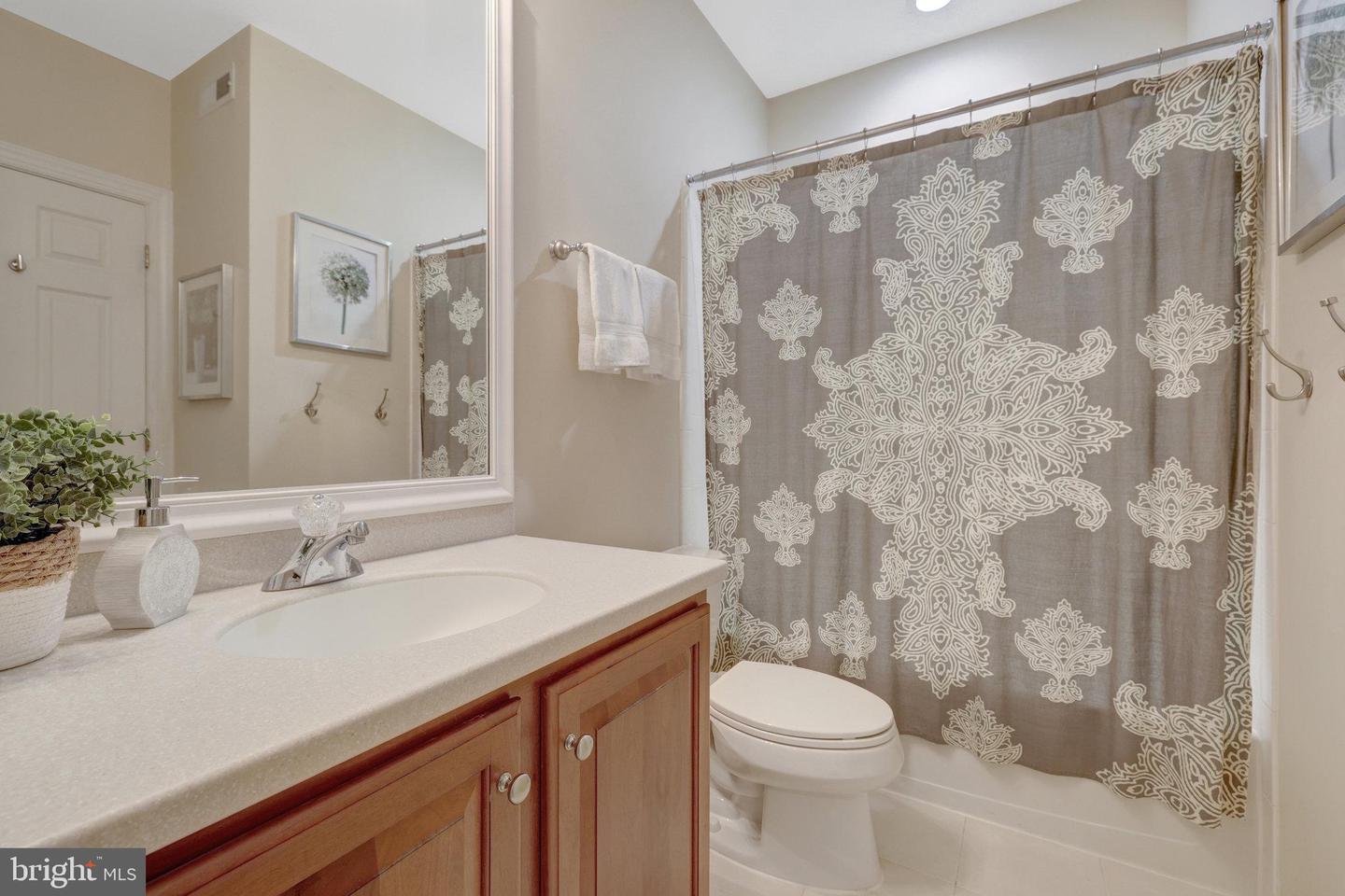 12413 ENGLISH GARDEN CT, HERNDON, Virginia 20171, 5 Bedrooms Bedrooms, ,4 BathroomsBathrooms,Residential,For sale,12413 ENGLISH GARDEN CT,VAFX2220502 MLS # VAFX2220502
