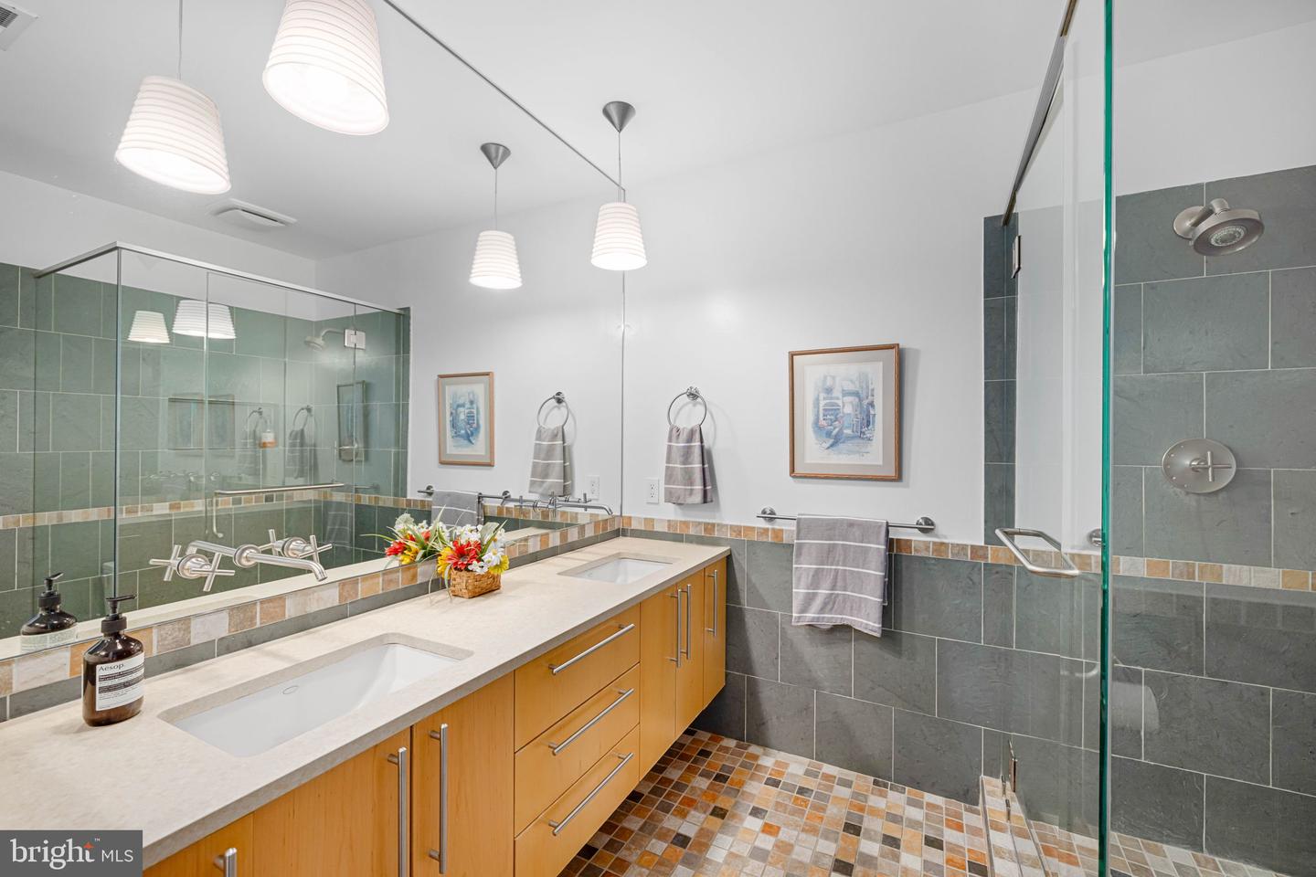 9 5TH ST SE, WASHINGTON, District Of Columbia 20003, 4 Bedrooms Bedrooms, ,3 BathroomsBathrooms,Residential,For sale,9 5TH ST SE,DCDC2185500 MLS # DCDC2185500