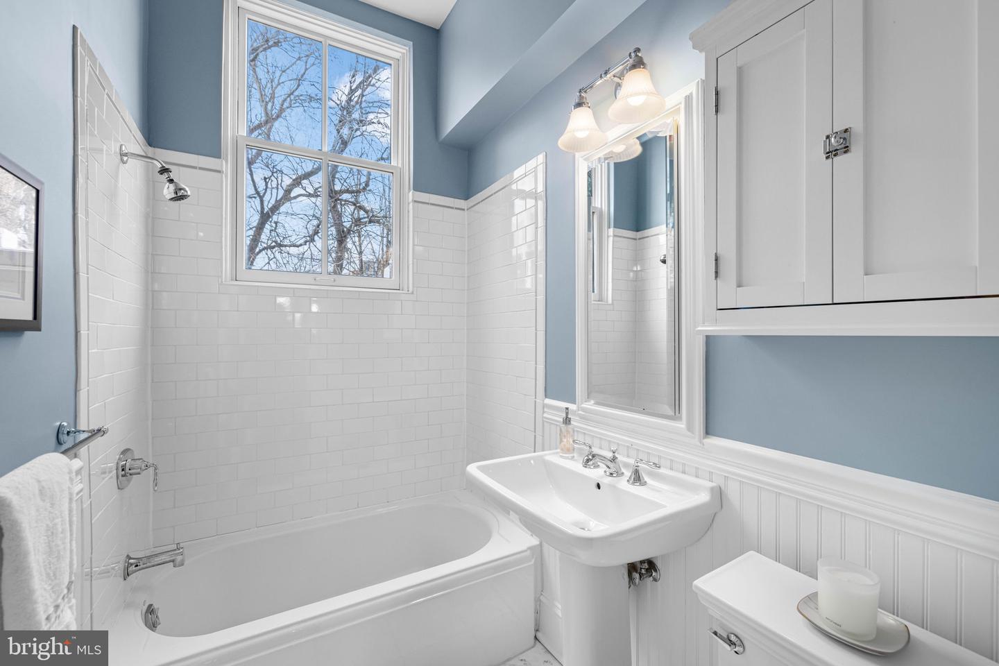 9 5TH ST SE, WASHINGTON, District Of Columbia 20003, 4 Bedrooms Bedrooms, ,3 BathroomsBathrooms,Residential,For sale,9 5TH ST SE,DCDC2185500 MLS # DCDC2185500