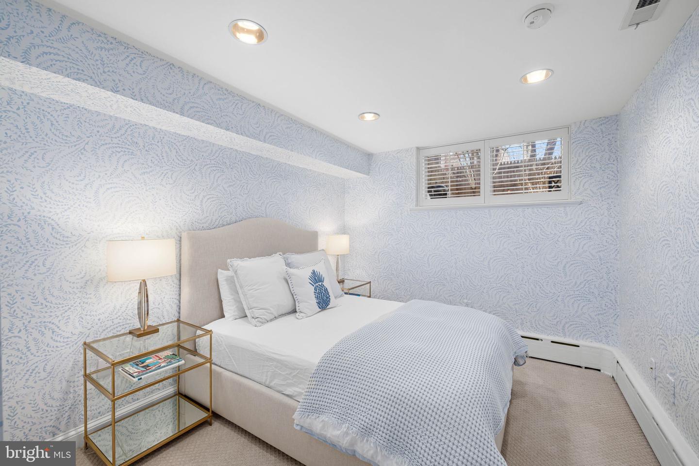 9 5TH ST SE, WASHINGTON, District Of Columbia 20003, 4 Bedrooms Bedrooms, ,3 BathroomsBathrooms,Residential,For sale,9 5TH ST SE,DCDC2185500 MLS # DCDC2185500