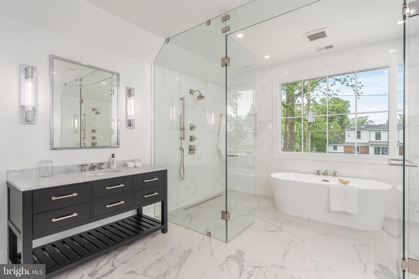 4821 RODMAN ST NW, WASHINGTON, District Of Columbia 20016, 7 Bedrooms Bedrooms, ,8 BathroomsBathrooms,Residential,For sale,4821 RODMAN ST NW,DCDC2186634 MLS # DCDC2186634