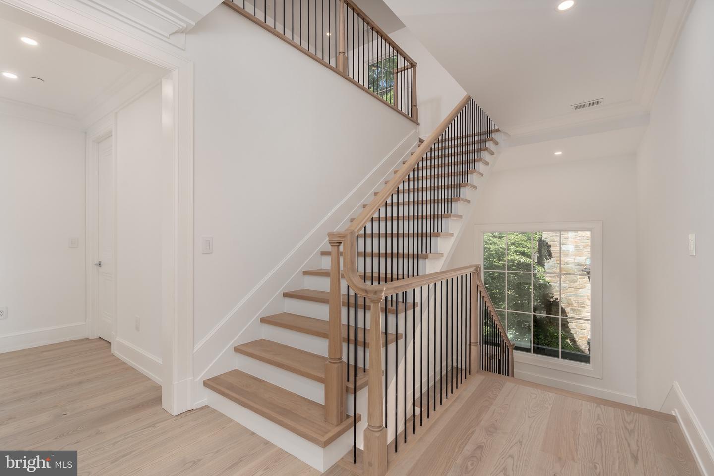 4821 RODMAN ST NW, WASHINGTON, District Of Columbia 20016, 7 Bedrooms Bedrooms, ,8 BathroomsBathrooms,Residential,For sale,4821 RODMAN ST NW,DCDC2186634 MLS # DCDC2186634