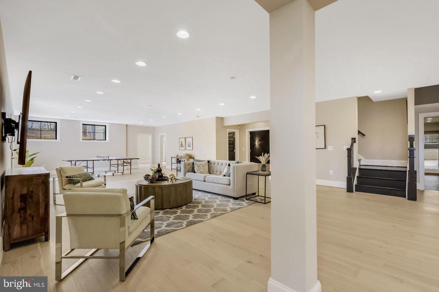1617 WOODMOOR LN, MCLEAN, Virginia 22101, 6 Bedrooms Bedrooms, ,6 BathroomsBathrooms,Residential,For sale,1617 WOODMOOR LN,VAFX2220884 MLS # VAFX2220884