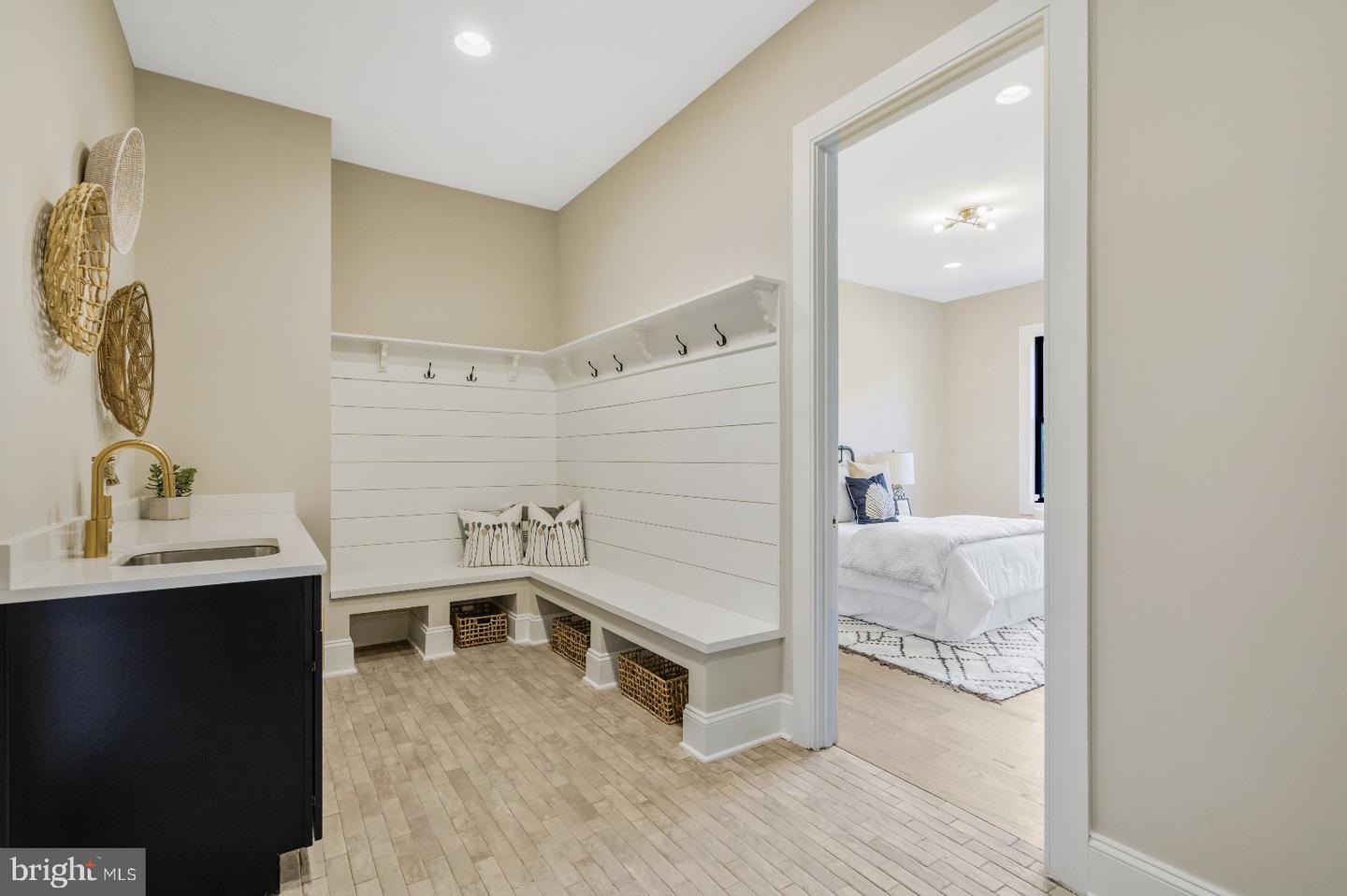 1617 WOODMOOR LN, MCLEAN, Virginia 22101, 6 Bedrooms Bedrooms, ,6 BathroomsBathrooms,Residential,For sale,1617 WOODMOOR LN,VAFX2220884 MLS # VAFX2220884