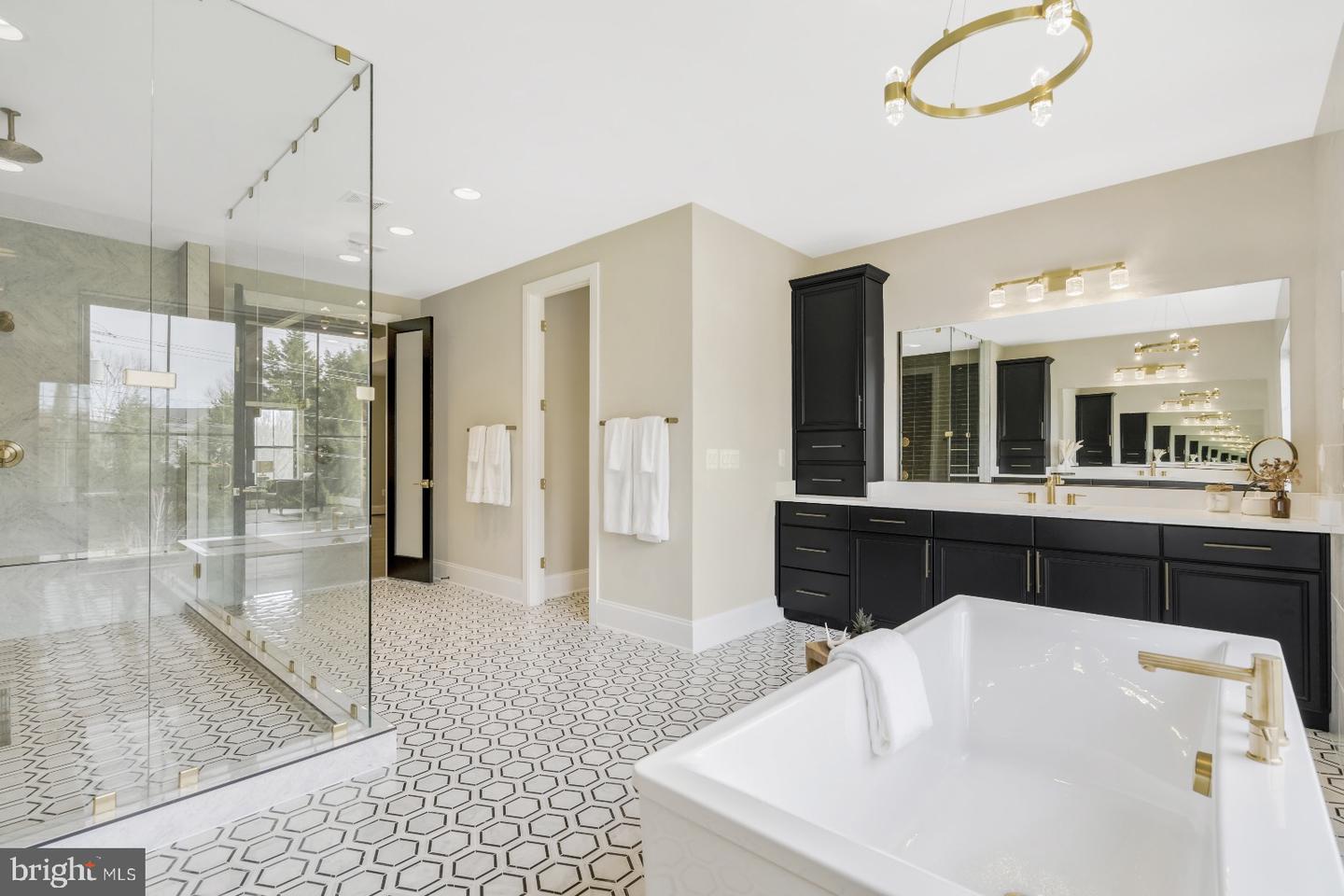 1617 WOODMOOR LN, MCLEAN, Virginia 22101, 6 Bedrooms Bedrooms, ,6 BathroomsBathrooms,Residential,For sale,1617 WOODMOOR LN,VAFX2220884 MLS # VAFX2220884