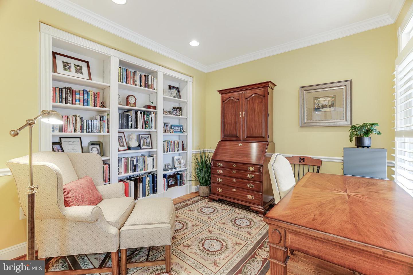 10002 WOODROW ST, VIENNA, Virginia 22181, 5 Bedrooms Bedrooms, ,5 BathroomsBathrooms,Residential,For sale,10002 WOODROW ST,VAFX2221782 MLS # VAFX2221782