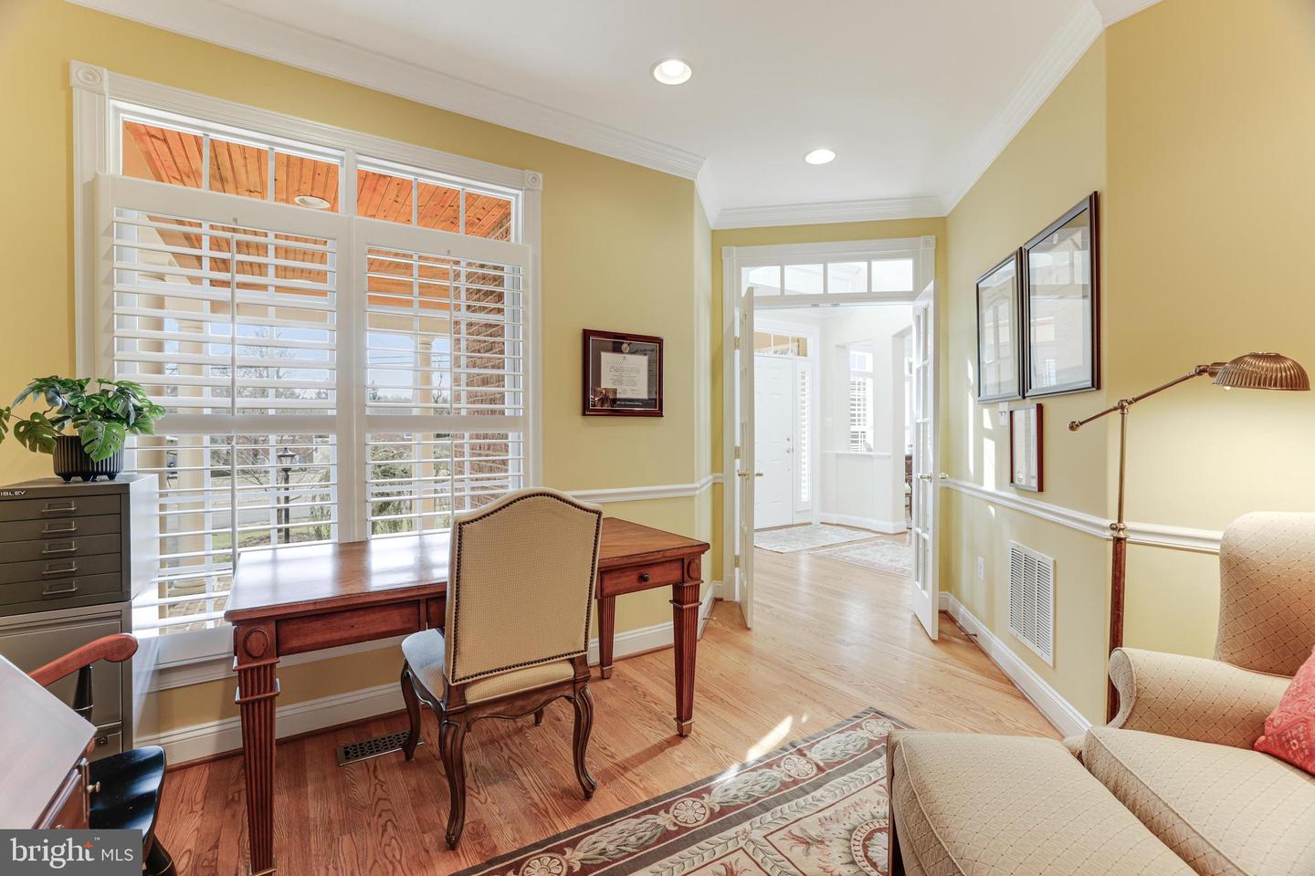 10002 WOODROW ST, VIENNA, Virginia 22181, 5 Bedrooms Bedrooms, ,5 BathroomsBathrooms,Residential,For sale,10002 WOODROW ST,VAFX2221782 MLS # VAFX2221782