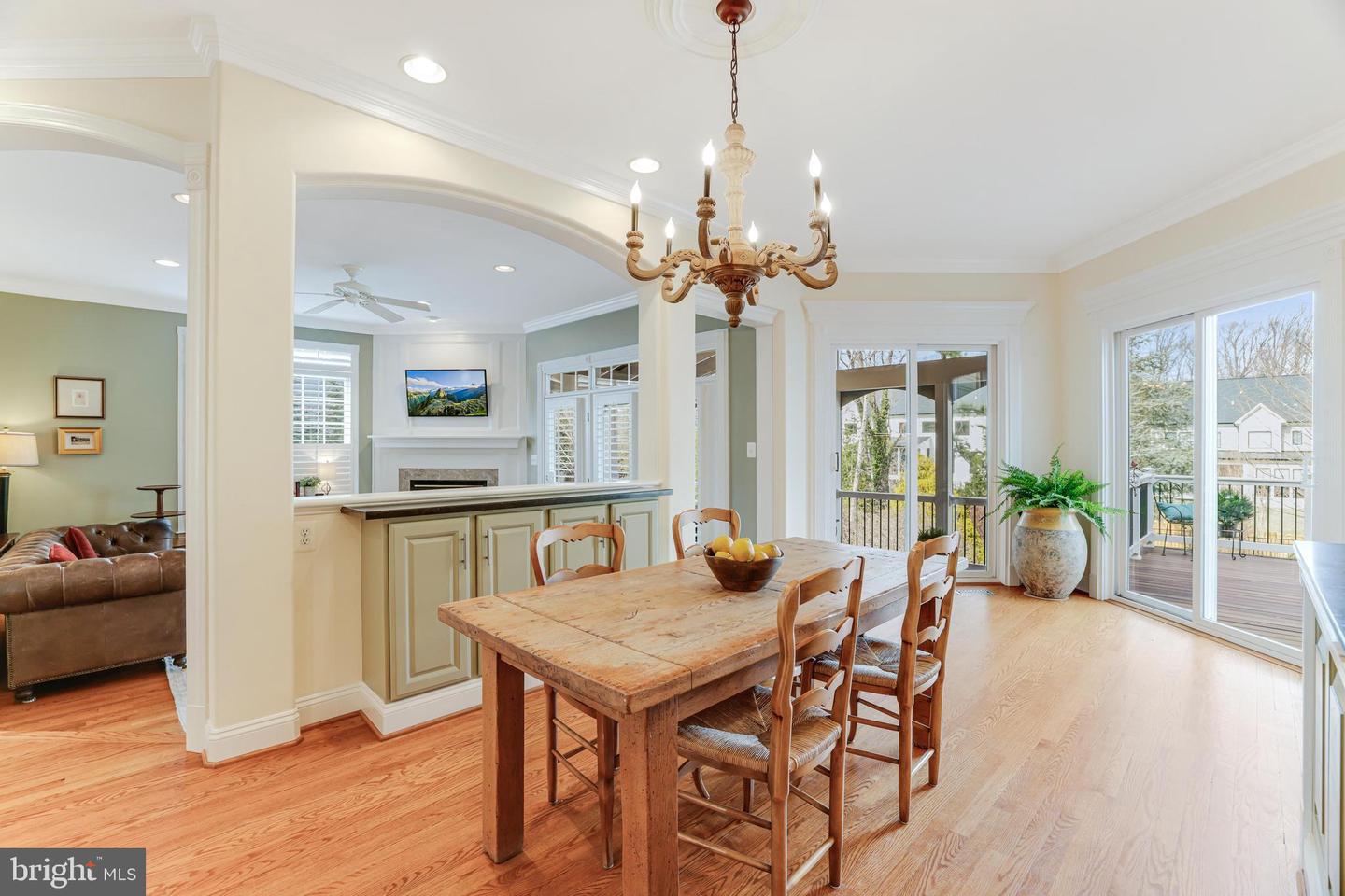 10002 WOODROW ST, VIENNA, Virginia 22181, 5 Bedrooms Bedrooms, ,5 BathroomsBathrooms,Residential,For sale,10002 WOODROW ST,VAFX2221782 MLS # VAFX2221782