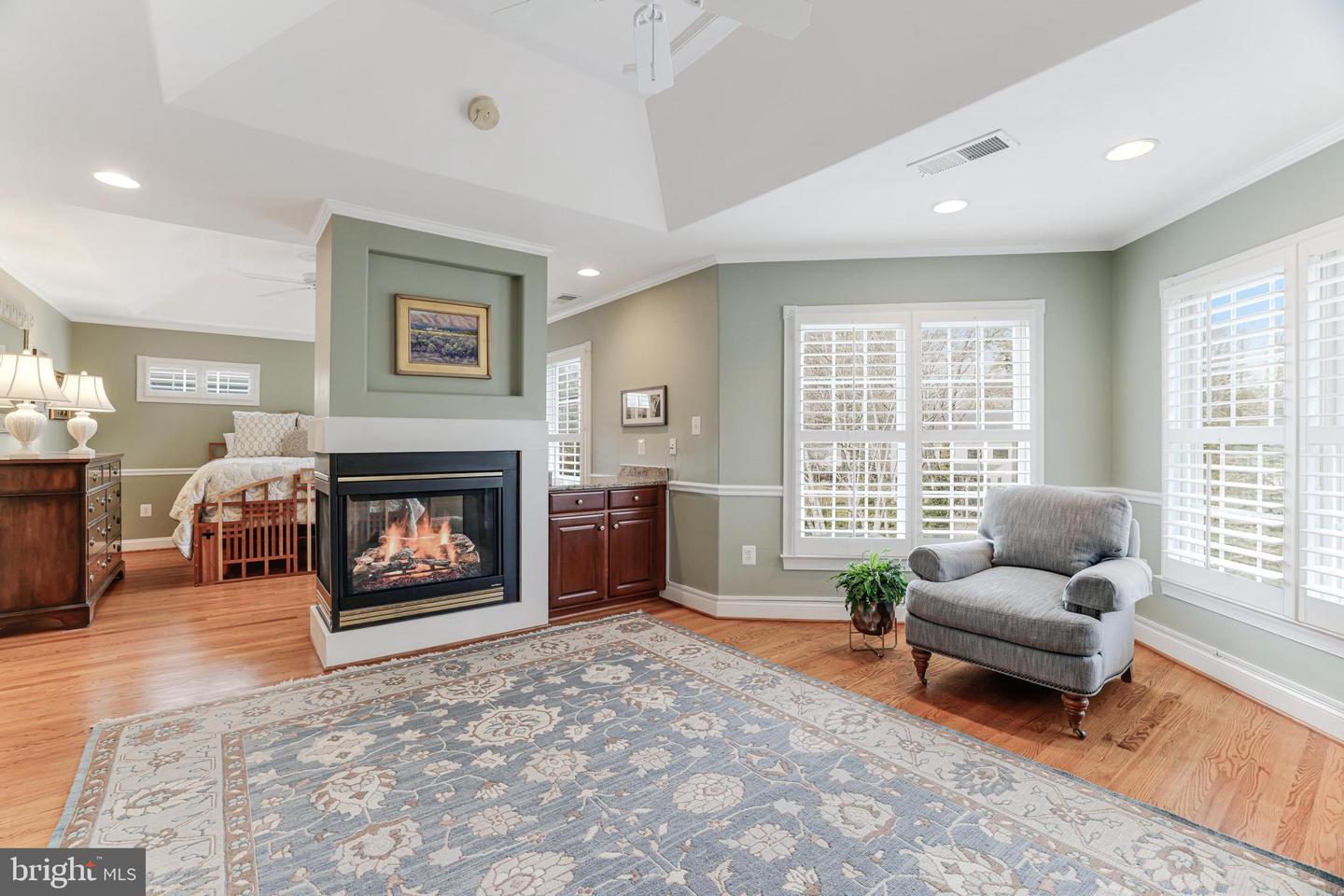 10002 WOODROW ST, VIENNA, Virginia 22181, 5 Bedrooms Bedrooms, ,5 BathroomsBathrooms,Residential,For sale,10002 WOODROW ST,VAFX2221782 MLS # VAFX2221782