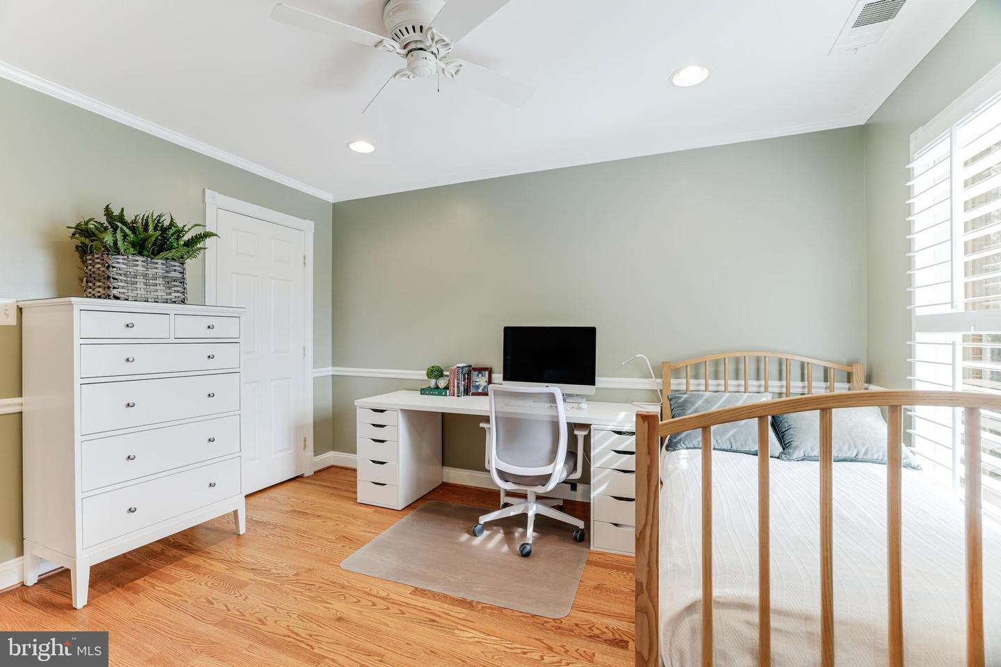 10002 WOODROW ST, VIENNA, Virginia 22181, 5 Bedrooms Bedrooms, ,5 BathroomsBathrooms,Residential,For sale,10002 WOODROW ST,VAFX2221782 MLS # VAFX2221782