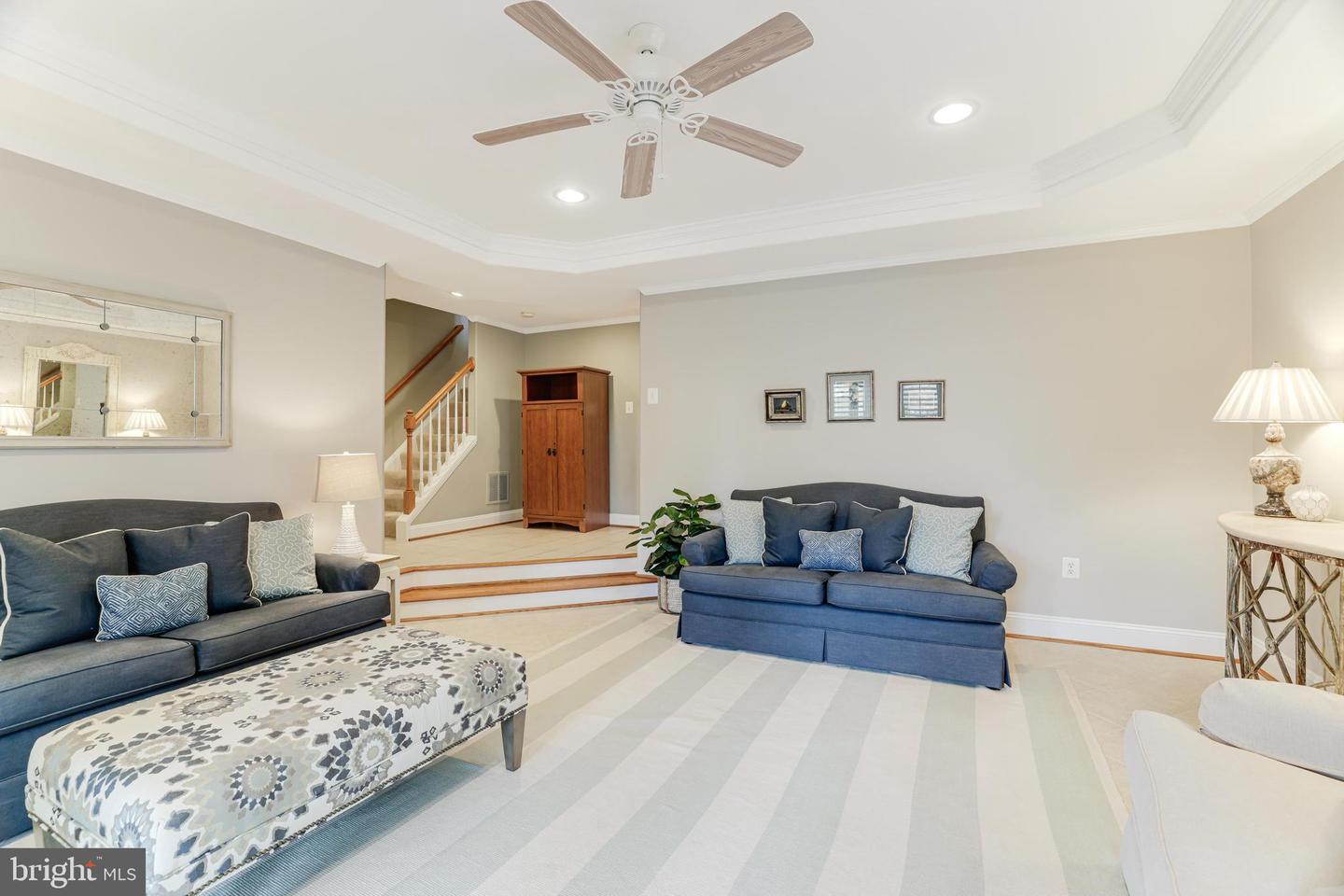 10002 WOODROW ST, VIENNA, Virginia 22181, 5 Bedrooms Bedrooms, ,5 BathroomsBathrooms,Residential,For sale,10002 WOODROW ST,VAFX2221782 MLS # VAFX2221782