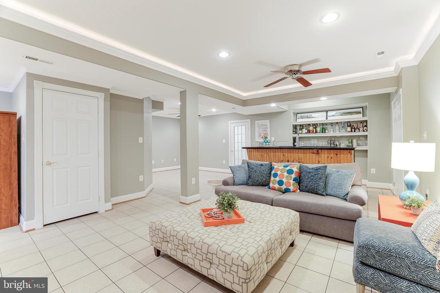 10002 WOODROW ST, VIENNA, Virginia 22181, 5 Bedrooms Bedrooms, ,5 BathroomsBathrooms,Residential,For sale,10002 WOODROW ST,VAFX2221782 MLS # VAFX2221782