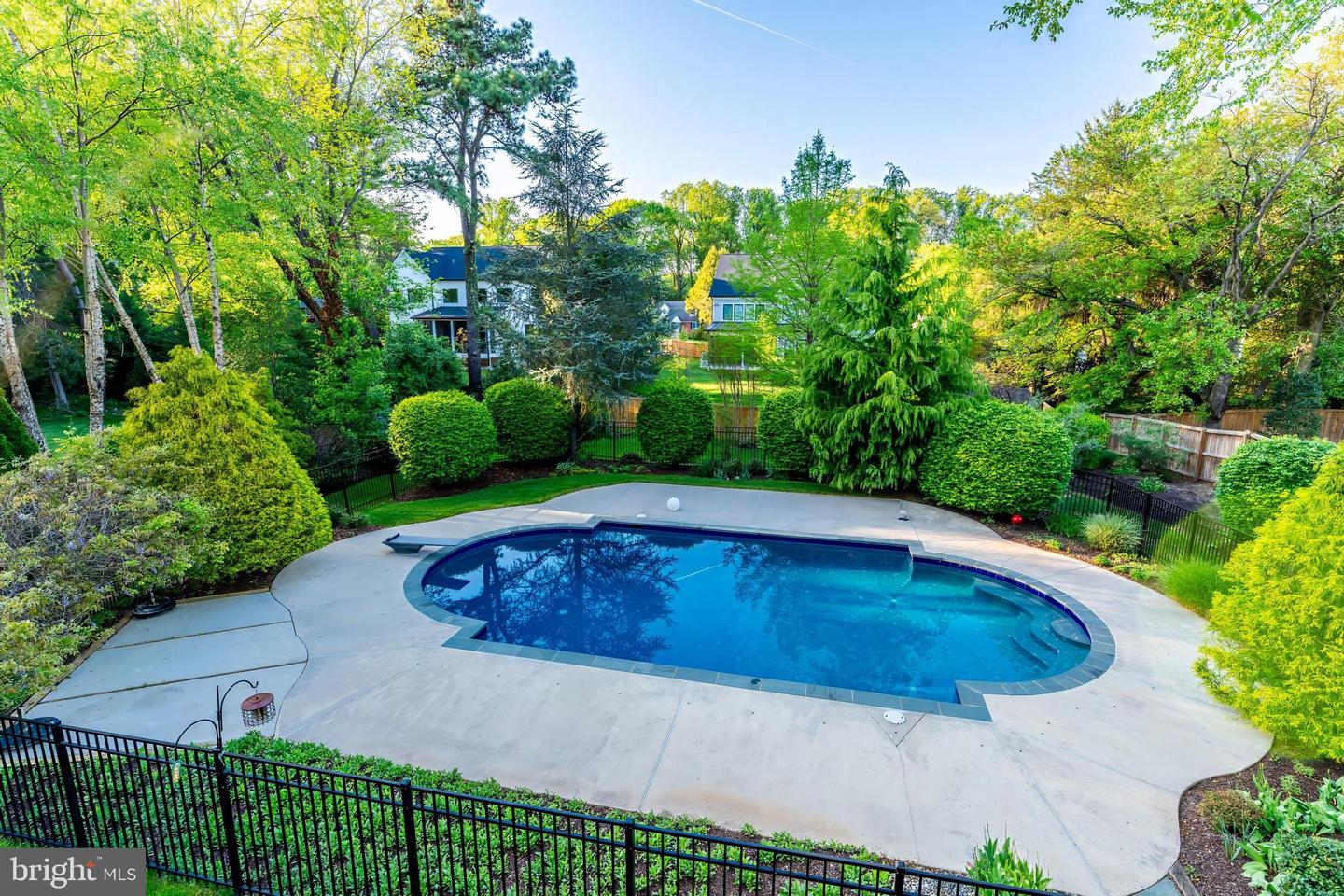 10002 WOODROW ST, VIENNA, Virginia 22181, 5 Bedrooms Bedrooms, ,5 BathroomsBathrooms,Residential,For sale,10002 WOODROW ST,VAFX2221782 MLS # VAFX2221782