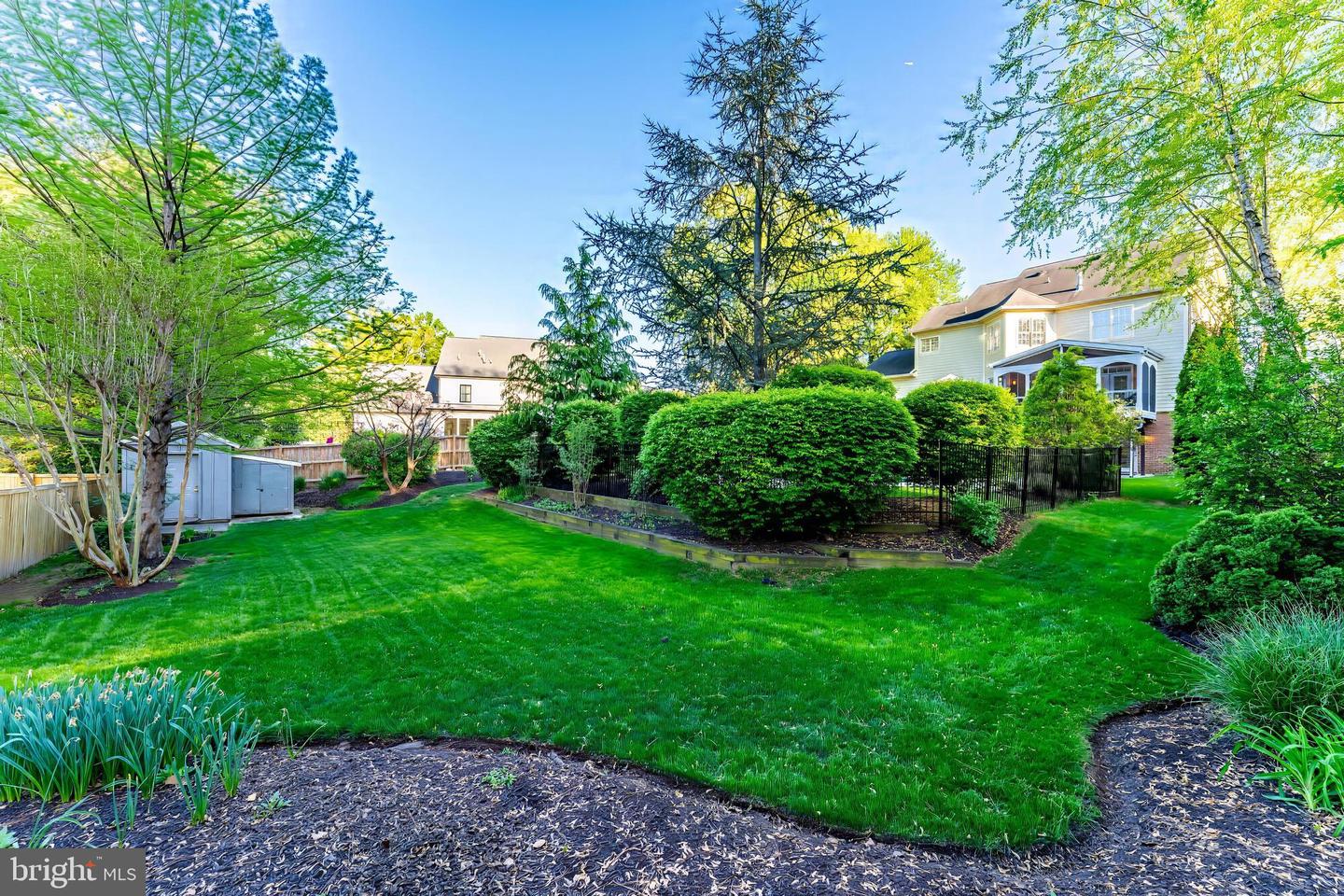 10002 WOODROW ST, VIENNA, Virginia 22181, 5 Bedrooms Bedrooms, ,5 BathroomsBathrooms,Residential,For sale,10002 WOODROW ST,VAFX2221782 MLS # VAFX2221782