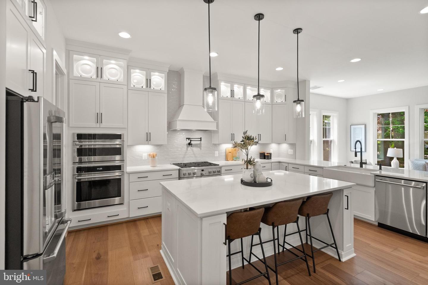 2238 HIGHLAND AVE, FALLS CHURCH, Virginia 22046, 7 Bedrooms Bedrooms, ,6 BathroomsBathrooms,Residential,For sale,2238 HIGHLAND AVE,VAFX2221798 MLS # VAFX2221798