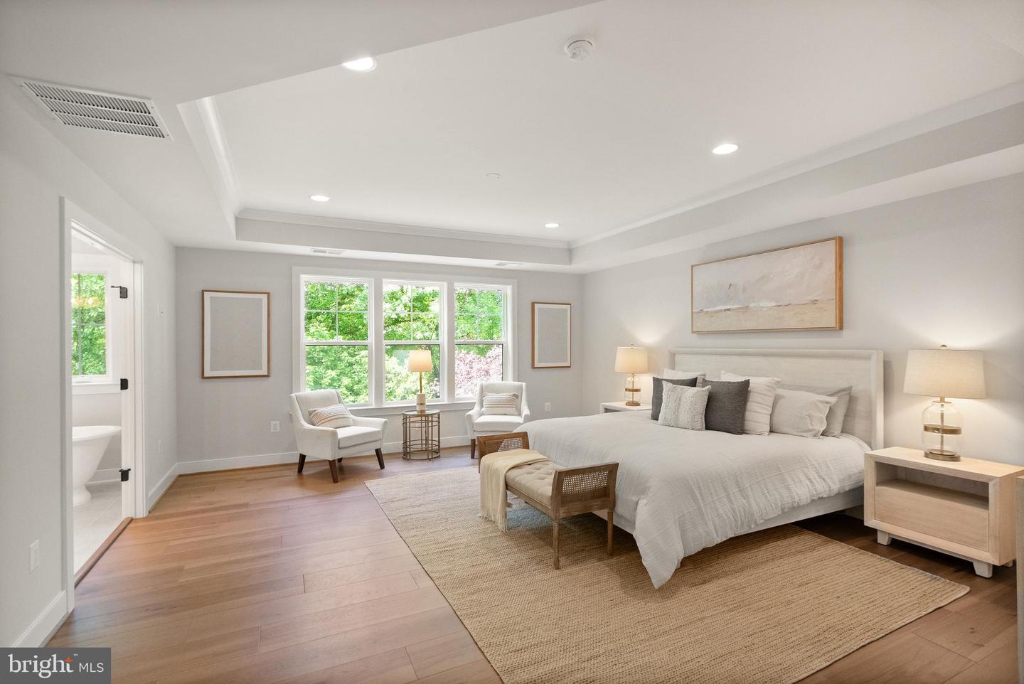 2238 HIGHLAND AVE, FALLS CHURCH, Virginia 22046, 7 Bedrooms Bedrooms, ,6 BathroomsBathrooms,Residential,For sale,2238 HIGHLAND AVE,VAFX2221798 MLS # VAFX2221798