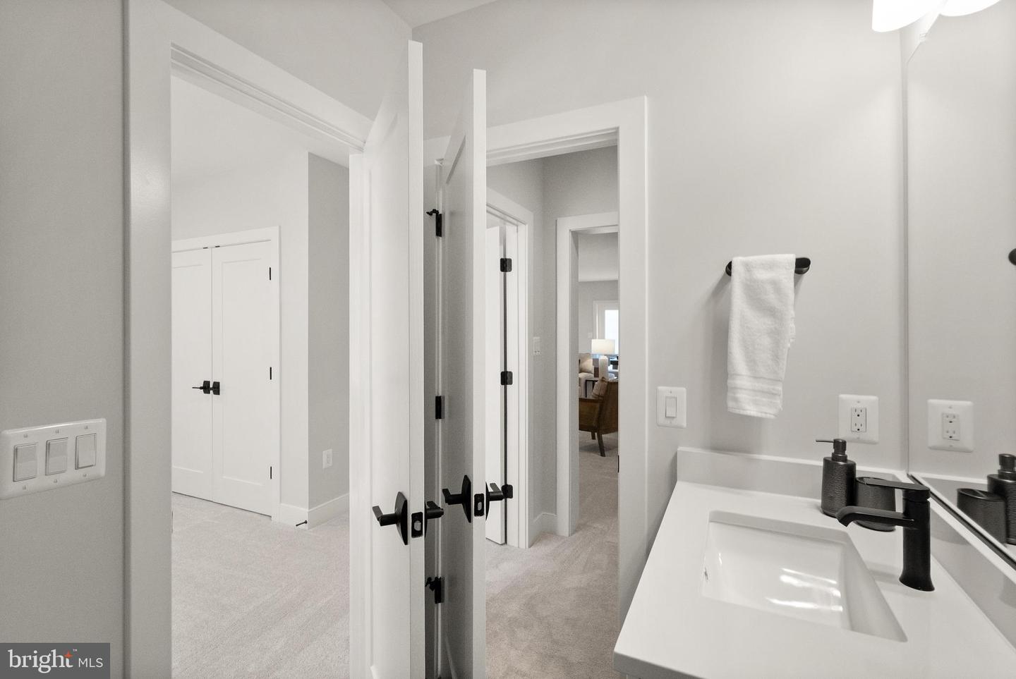 2238 HIGHLAND AVE, FALLS CHURCH, Virginia 22046, 7 Bedrooms Bedrooms, ,6 BathroomsBathrooms,Residential,For sale,2238 HIGHLAND AVE,VAFX2221798 MLS # VAFX2221798