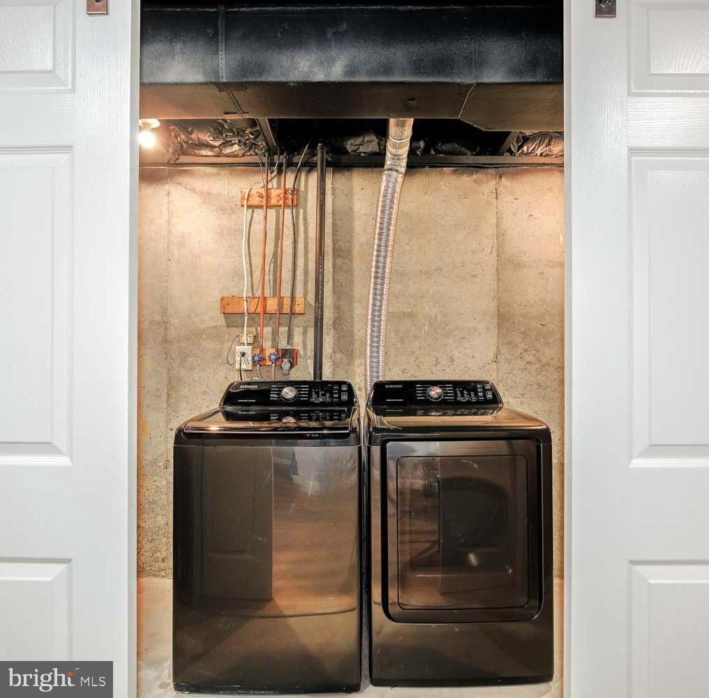 8087 TOPPER CT, ALEXANDRIA, Virginia 22315, 2 Bedrooms Bedrooms, ,1 BathroomBathrooms,Residential,For sale,8087 TOPPER CT,VAFX2223026 MLS # VAFX2223026