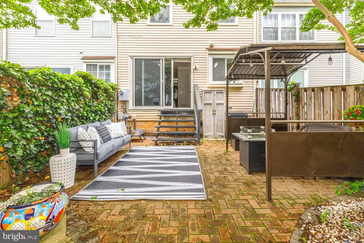 8087 TOPPER CT, ALEXANDRIA, Virginia 22315, 2 Bedrooms Bedrooms, ,1 BathroomBathrooms,Residential,For sale,8087 TOPPER CT,VAFX2223026 MLS # VAFX2223026