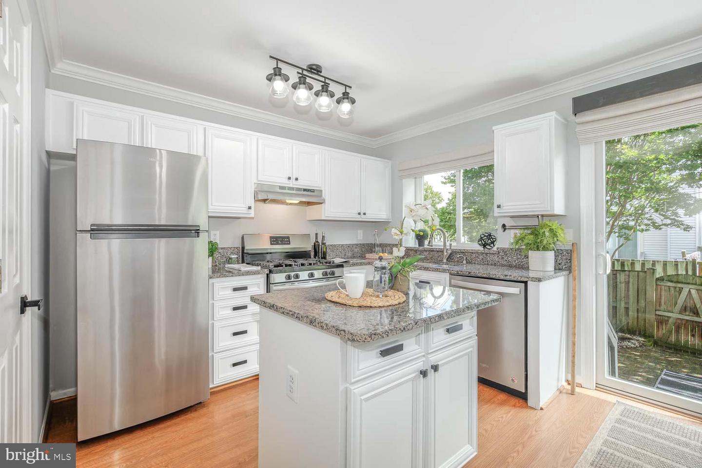 8087 TOPPER CT, ALEXANDRIA, Virginia 22315, 2 Bedrooms Bedrooms, ,1 BathroomBathrooms,Residential,For sale,8087 TOPPER CT,VAFX2223026 MLS # VAFX2223026