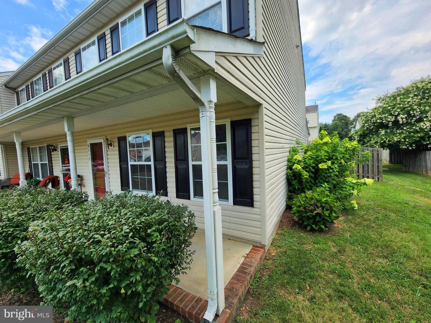 4519 LEIGHANN LN, FREDERICKSBURG, Virginia 22408, 3 Bedrooms Bedrooms, 17 Rooms Rooms,1 BathroomBathrooms,Residential,For sale,4519 LEIGHANN LN,VASP2030936 MLS # VASP2030936