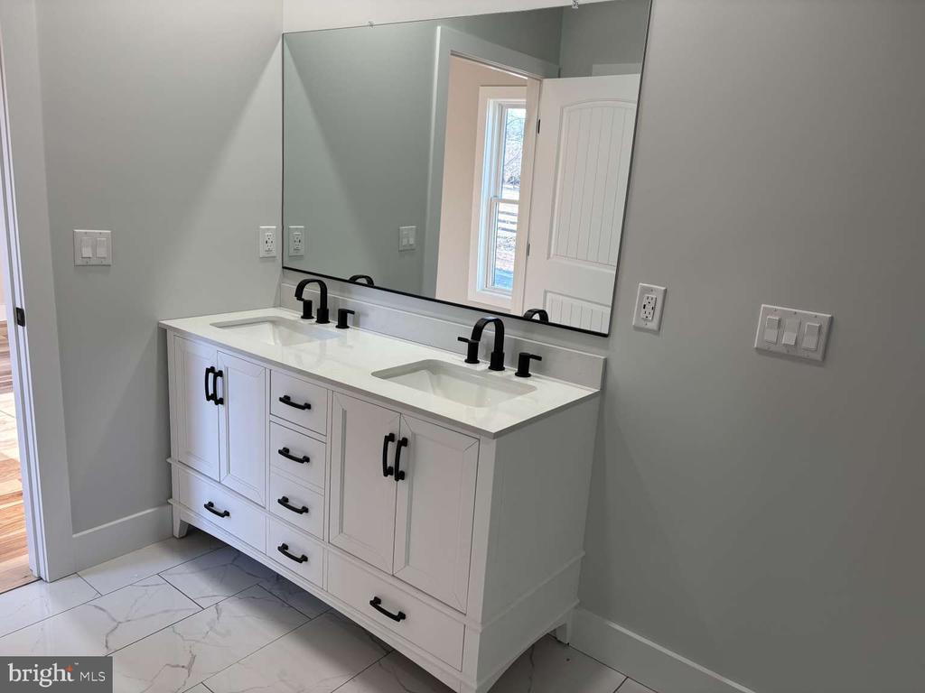 9291 EVERONA RD, UNIONVILLE, Virginia 22567, 3 Bedrooms Bedrooms, ,2 BathroomsBathrooms,Residential,9291 EVERONA RD,VAOR2009186 MLS # VAOR2009186