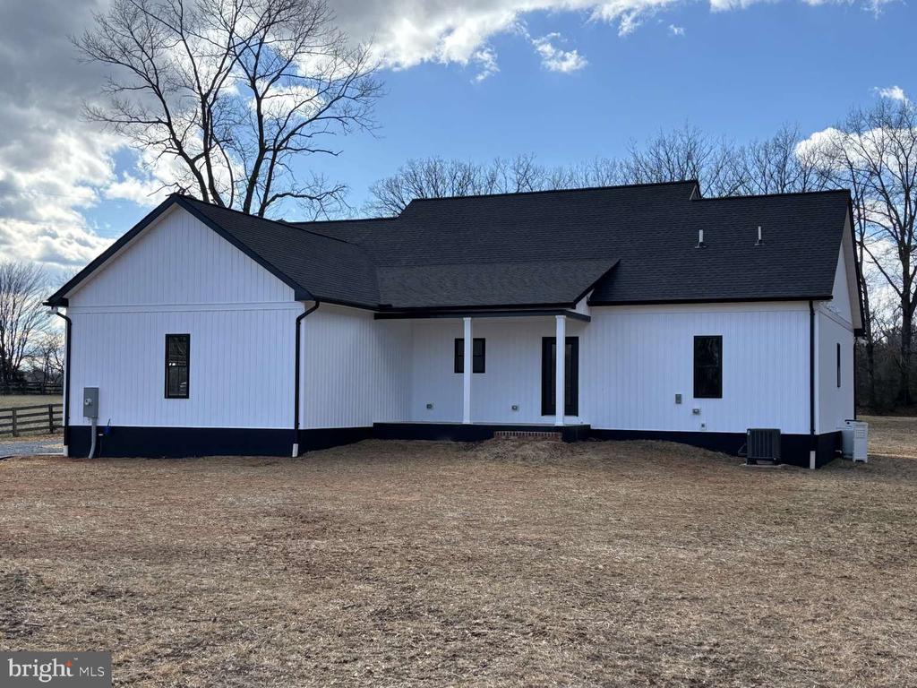 9291 EVERONA RD, UNIONVILLE, Virginia 22567, 3 Bedrooms Bedrooms, ,2 BathroomsBathrooms,Residential,9291 EVERONA RD,VAOR2009186 MLS # VAOR2009186