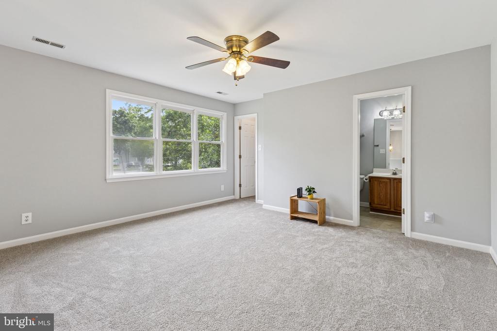 4209 OAKHILL RD, FREDERICKSBURG, Virginia 22408, 4 Bedrooms Bedrooms, ,2 BathroomsBathrooms,Residential,4209 OAKHILL RD,VASP2032678 MLS # VASP2032678
