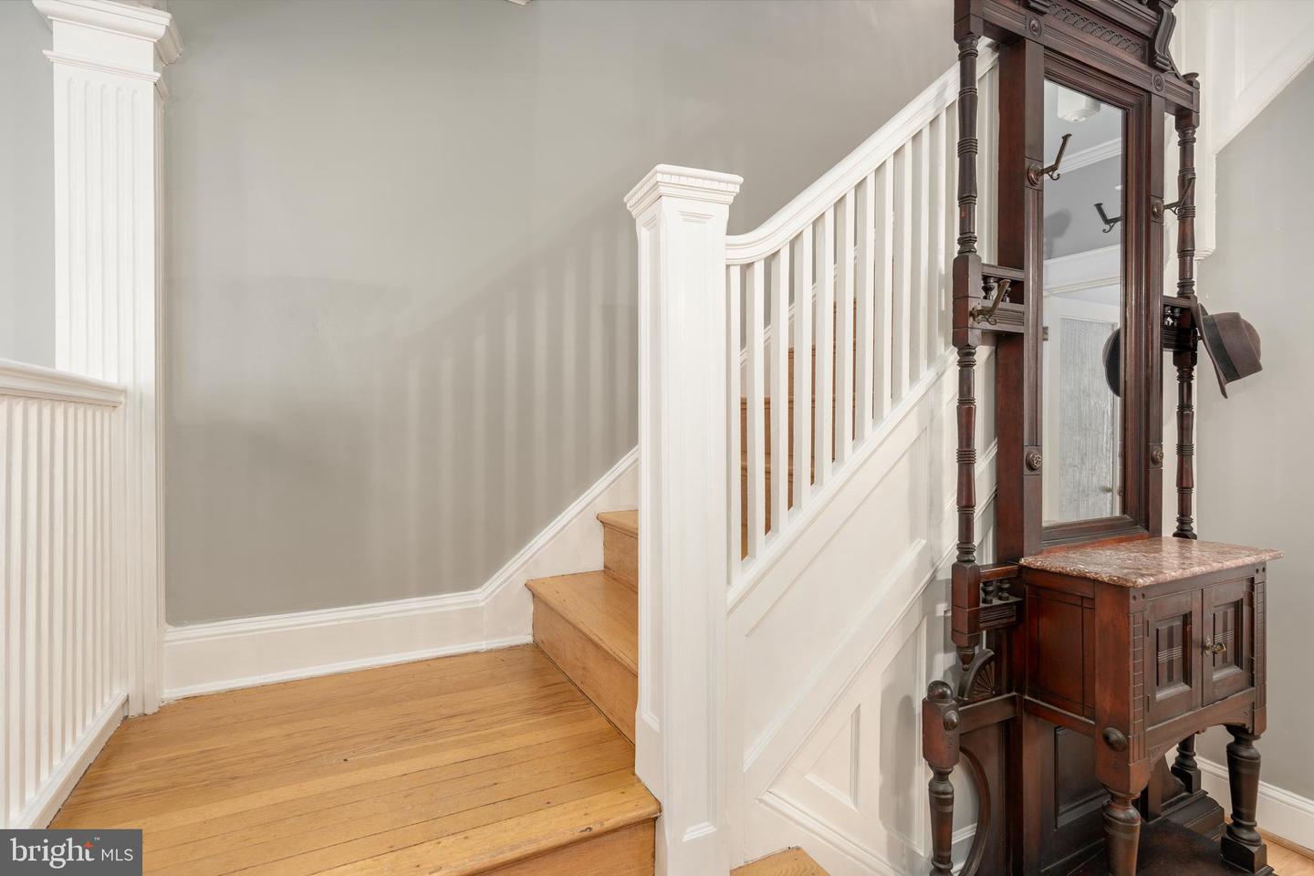 1644 HOBART ST NW, WASHINGTON, District Of Columbia 20009, 4 Bedrooms Bedrooms, ,2 BathroomsBathrooms,Residential,For sale,1644 HOBART ST NW,DCDC2187832 MLS # DCDC2187832