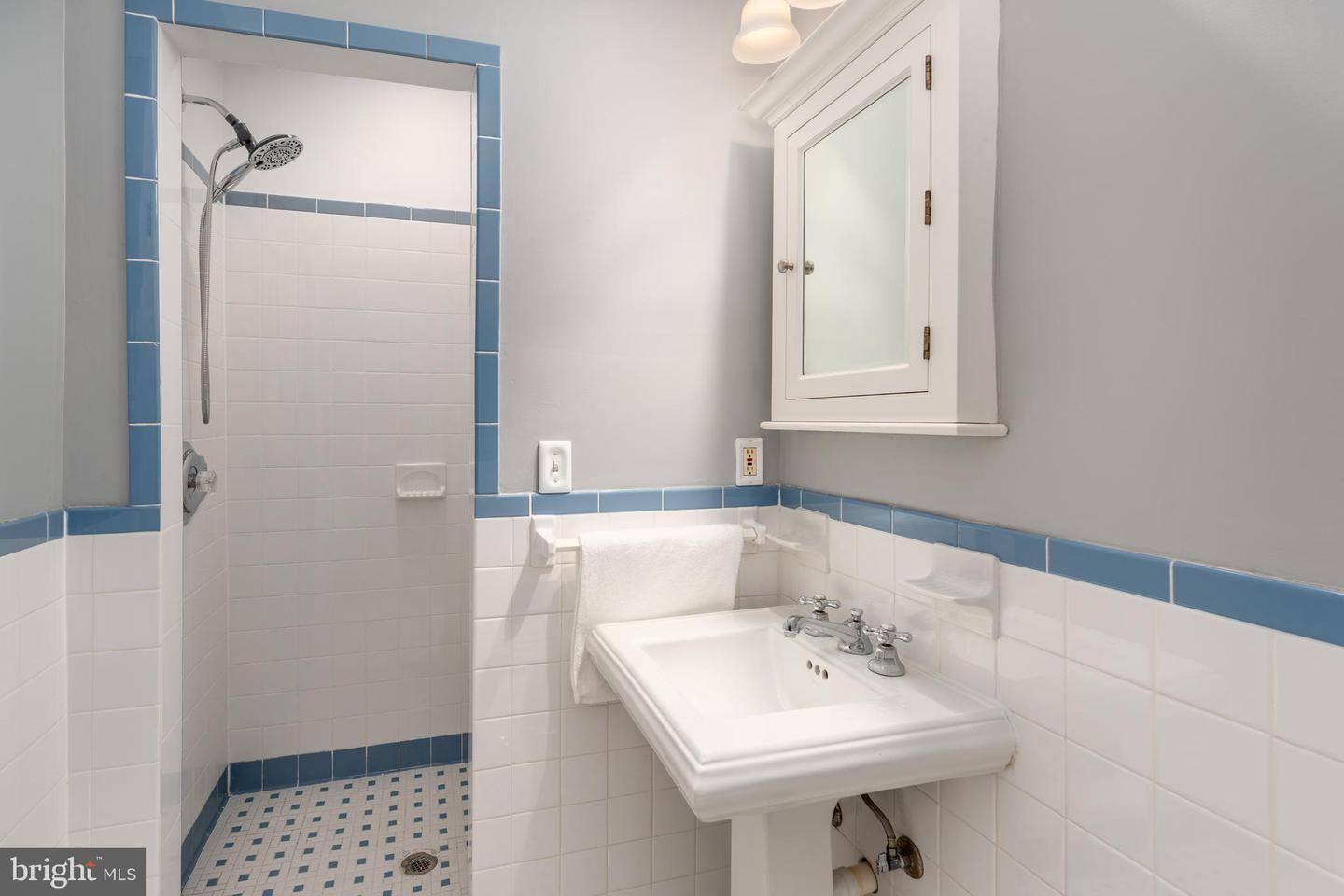 1644 HOBART ST NW, WASHINGTON, District Of Columbia 20009, 4 Bedrooms Bedrooms, ,2 BathroomsBathrooms,Residential,For sale,1644 HOBART ST NW,DCDC2187832 MLS # DCDC2187832