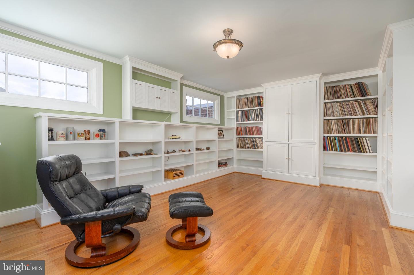 1644 HOBART ST NW, WASHINGTON, District Of Columbia 20009, 4 Bedrooms Bedrooms, ,2 BathroomsBathrooms,Residential,For sale,1644 HOBART ST NW,DCDC2187832 MLS # DCDC2187832