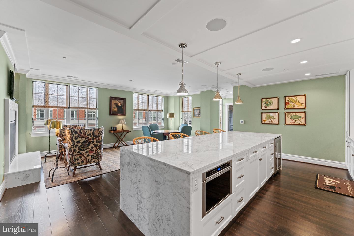 6900 FLEETWOOD RD #706, MCLEAN, Virginia 22101, 2 Bedrooms Bedrooms, 7 Rooms Rooms,2 BathroomsBathrooms,Residential,For sale,6900 FLEETWOOD RD #706,VAFX2225946 MLS # VAFX2225946