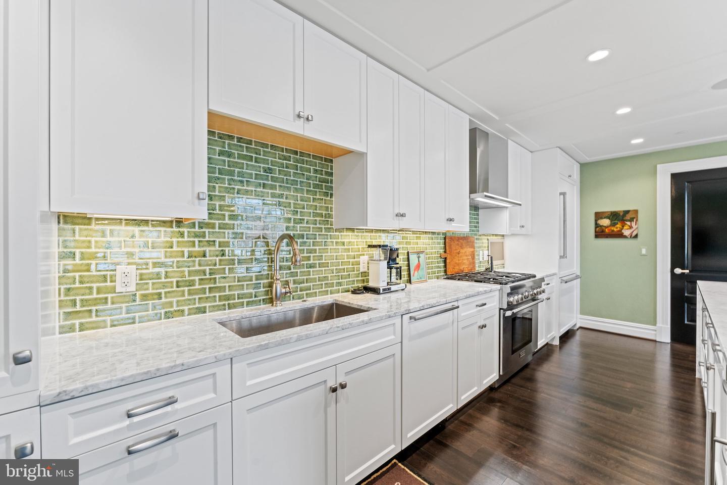 6900 FLEETWOOD RD #706, MCLEAN, Virginia 22101, 2 Bedrooms Bedrooms, 7 Rooms Rooms,2 BathroomsBathrooms,Residential,For sale,6900 FLEETWOOD RD #706,VAFX2225946 MLS # VAFX2225946
