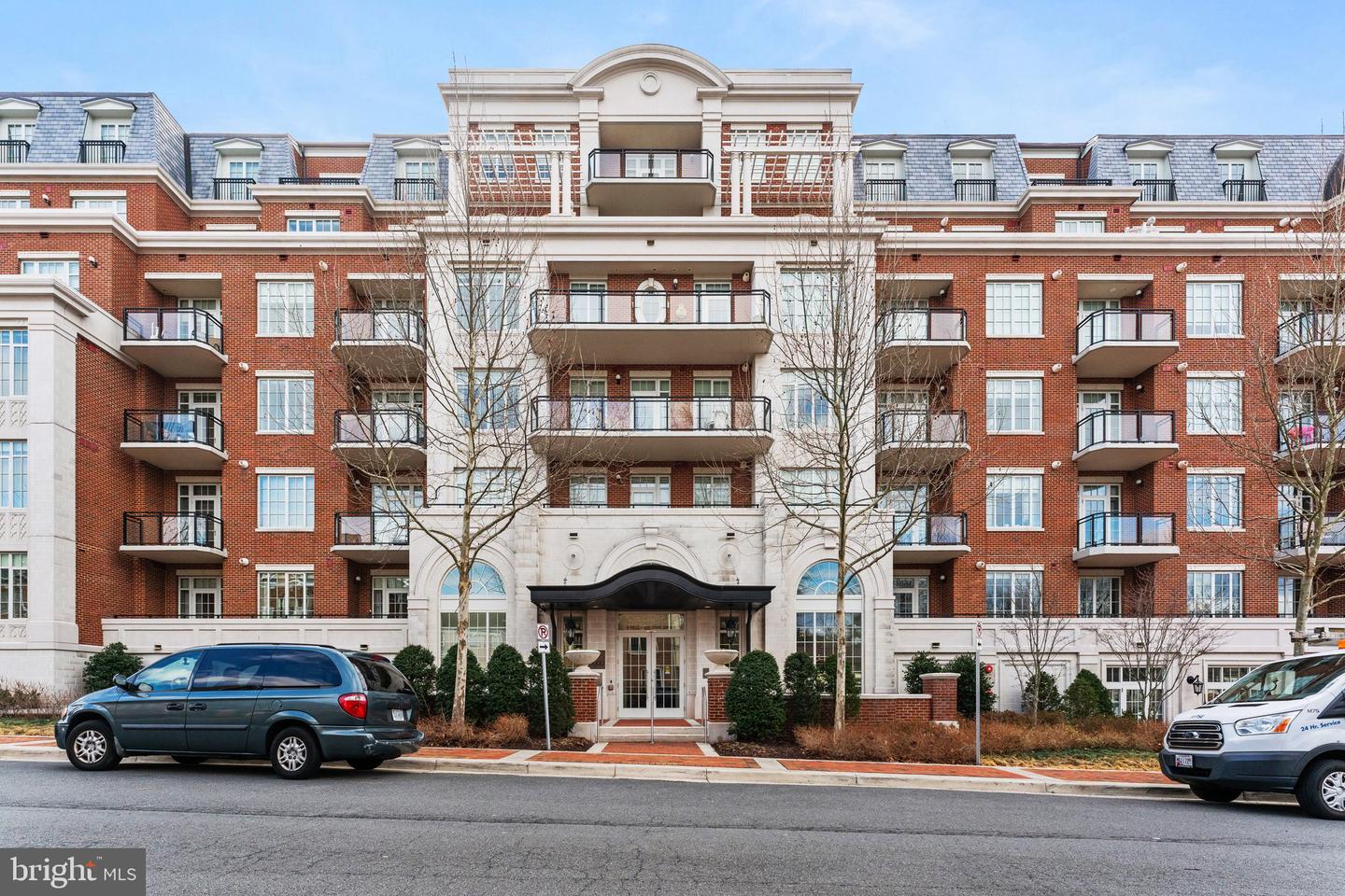 6900 FLEETWOOD RD #706, MCLEAN, Virginia 22101, 2 Bedrooms Bedrooms, 7 Rooms Rooms,2 BathroomsBathrooms,Residential,For sale,6900 FLEETWOOD RD #706,VAFX2225946 MLS # VAFX2225946