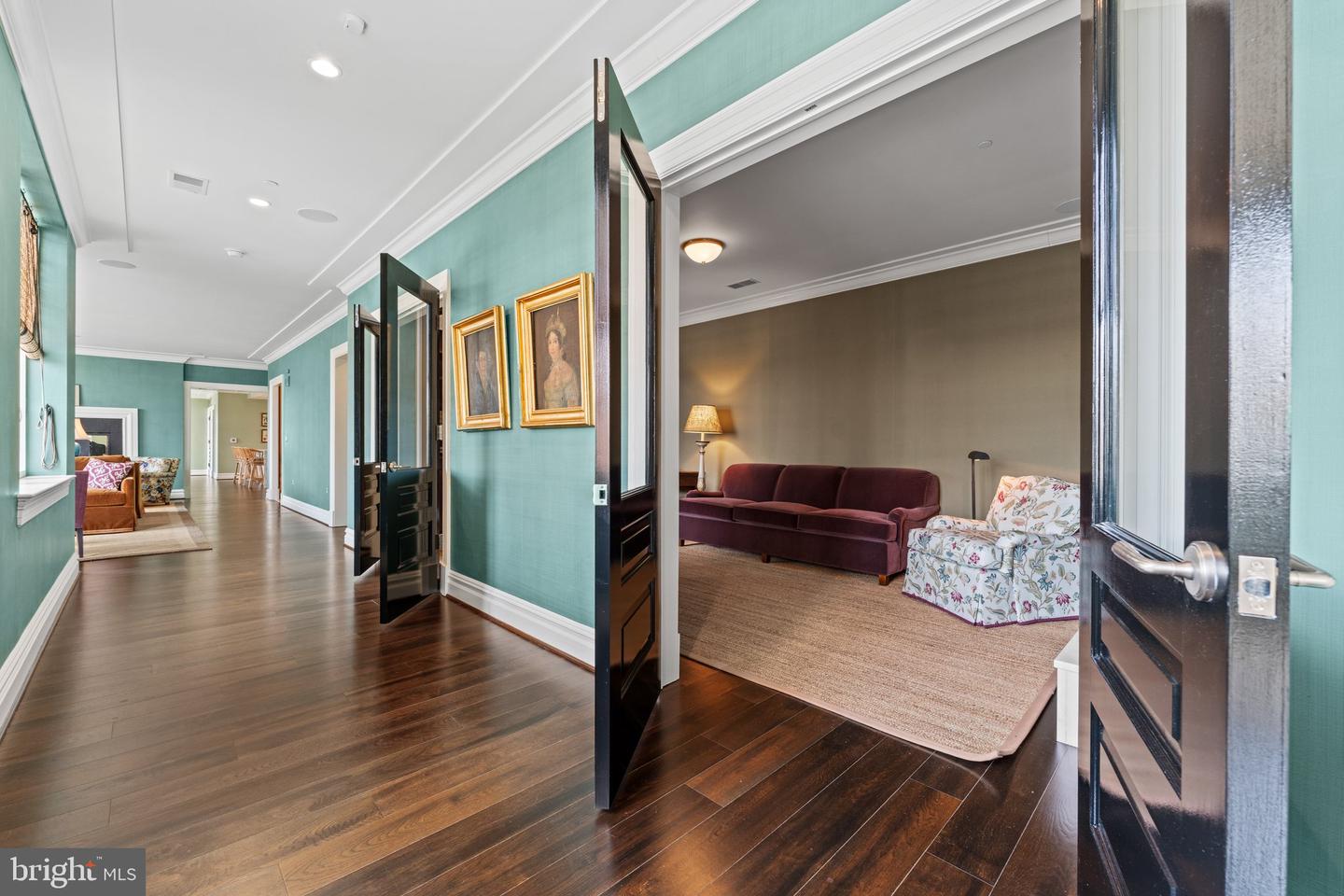 6900 FLEETWOOD RD #706, MCLEAN, Virginia 22101, 2 Bedrooms Bedrooms, 7 Rooms Rooms,2 BathroomsBathrooms,Residential,For sale,6900 FLEETWOOD RD #706,VAFX2225946 MLS # VAFX2225946