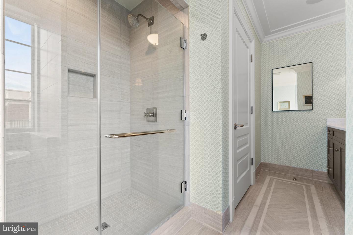 6900 FLEETWOOD RD #706, MCLEAN, Virginia 22101, 2 Bedrooms Bedrooms, 7 Rooms Rooms,2 BathroomsBathrooms,Residential,For sale,6900 FLEETWOOD RD #706,VAFX2225946 MLS # VAFX2225946