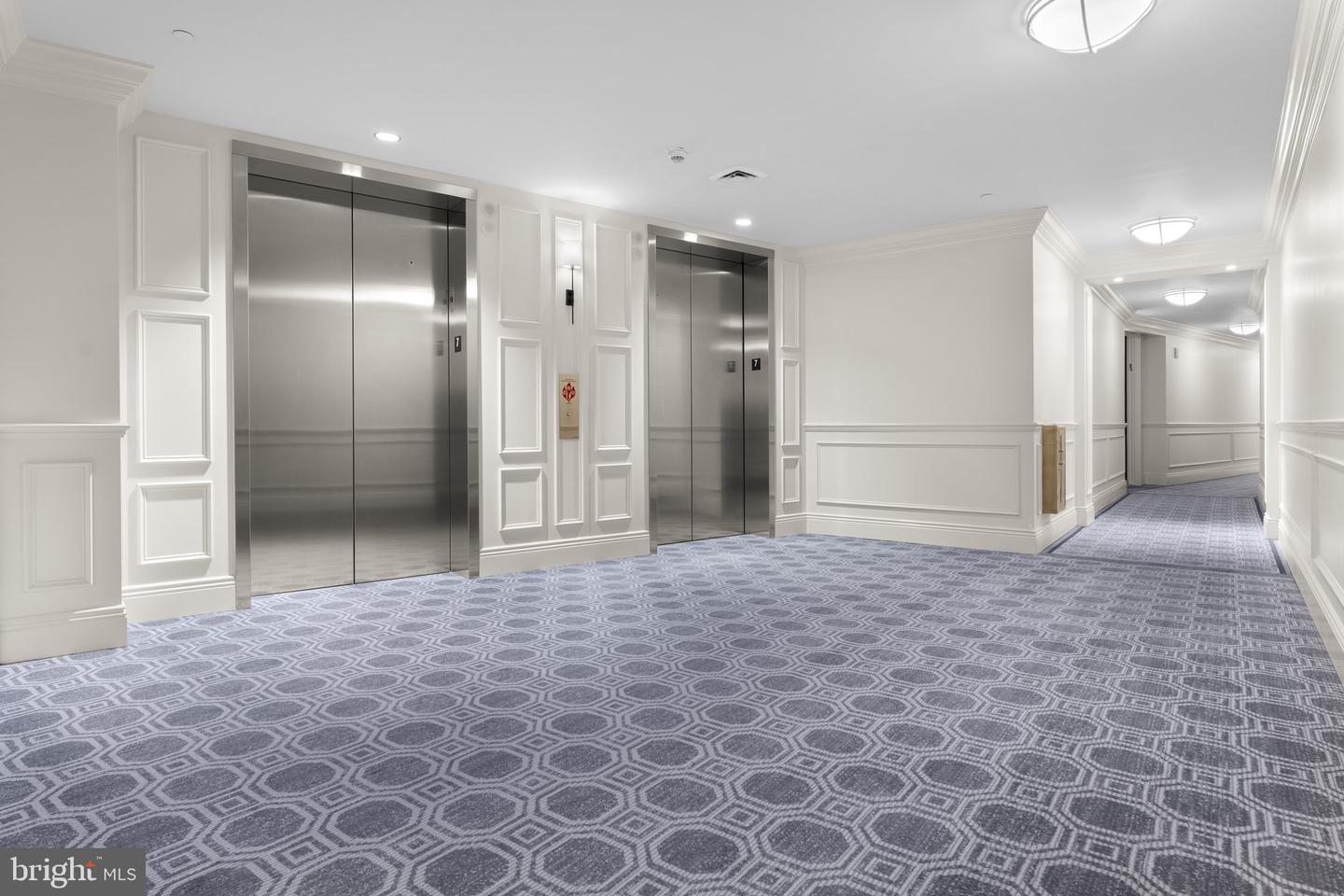 6900 FLEETWOOD RD #706, MCLEAN, Virginia 22101, 2 Bedrooms Bedrooms, 7 Rooms Rooms,2 BathroomsBathrooms,Residential,For sale,6900 FLEETWOOD RD #706,VAFX2225946 MLS # VAFX2225946
