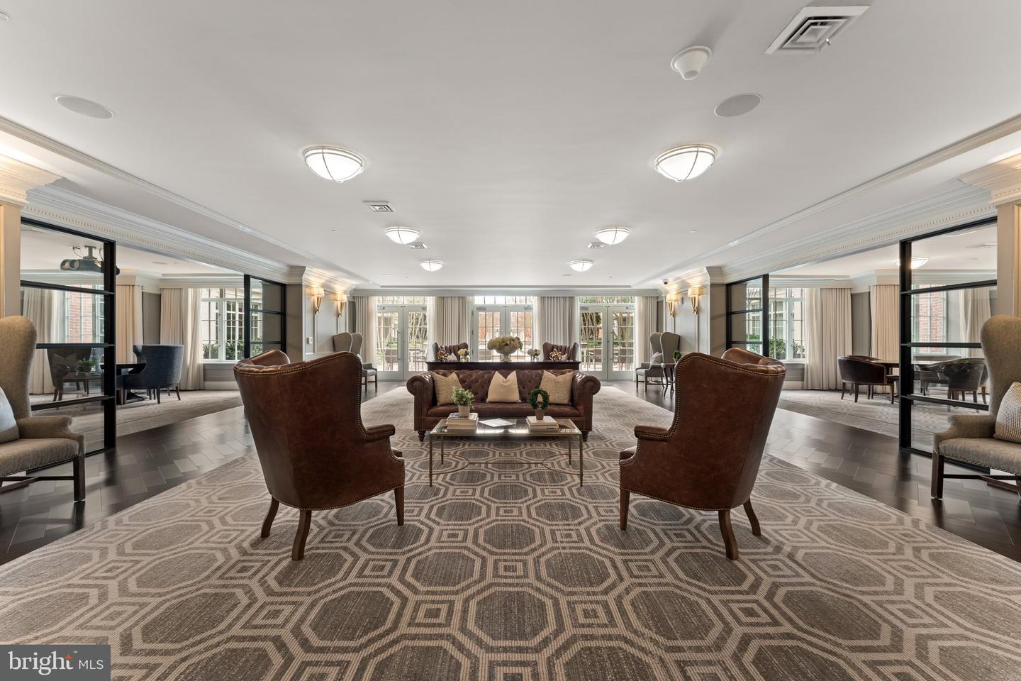 6900 FLEETWOOD RD #706, MCLEAN, Virginia 22101, 2 Bedrooms Bedrooms, 7 Rooms Rooms,2 BathroomsBathrooms,Residential,For sale,6900 FLEETWOOD RD #706,VAFX2225946 MLS # VAFX2225946