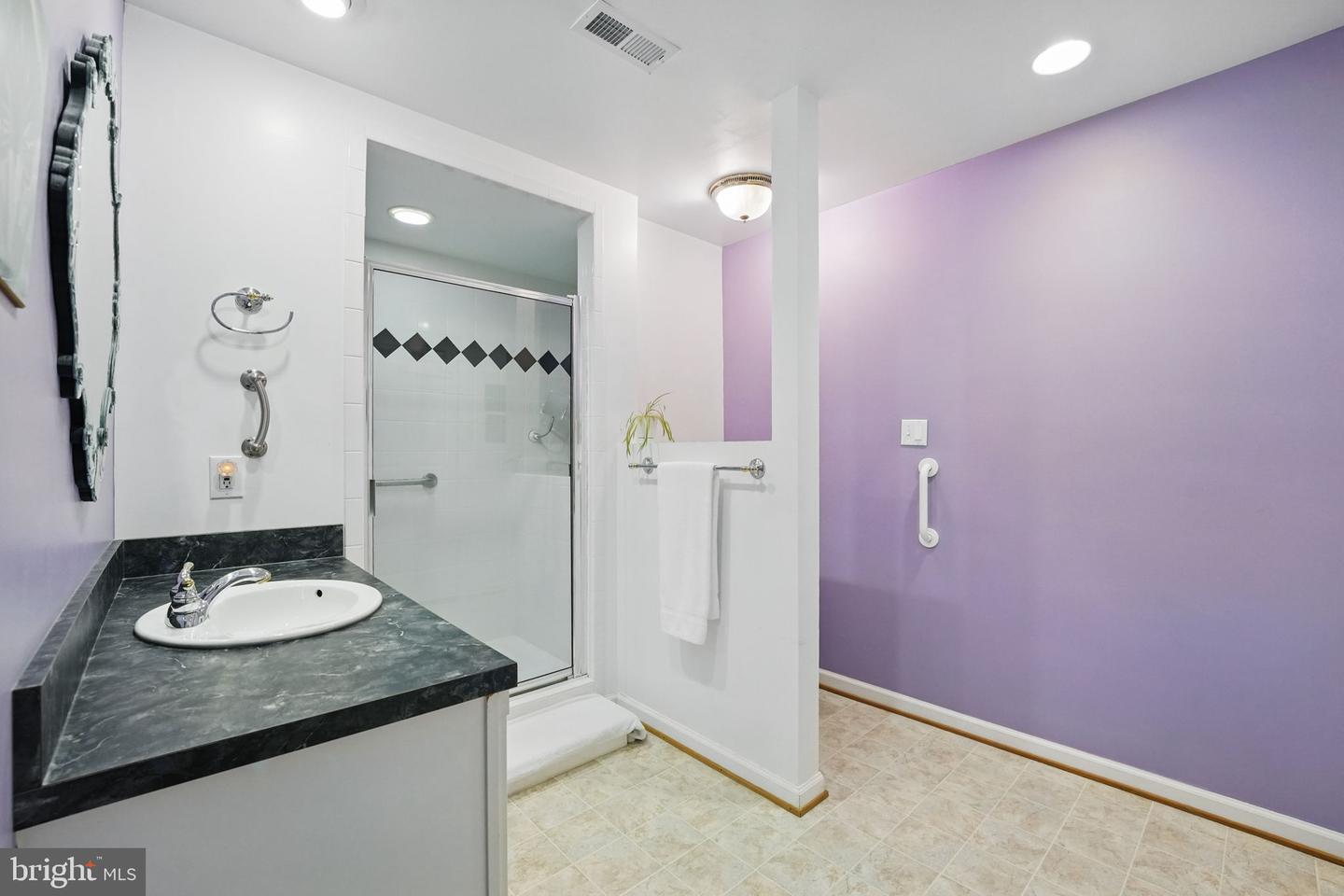 44011 CHELTENHAM CIR, ASHBURN, Virginia 20147, 5 Bedrooms Bedrooms, ,4 BathroomsBathrooms,Residential,For sale,44011 CHELTENHAM CIR,VALO2090708 MLS # VALO2090708