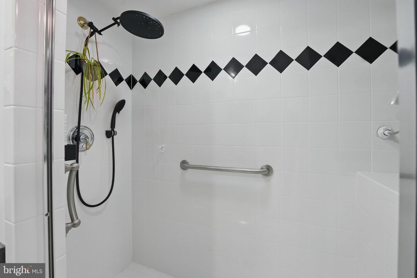 44011 CHELTENHAM CIR, ASHBURN, Virginia 20147, 5 Bedrooms Bedrooms, ,4 BathroomsBathrooms,Residential,For sale,44011 CHELTENHAM CIR,VALO2090708 MLS # VALO2090708