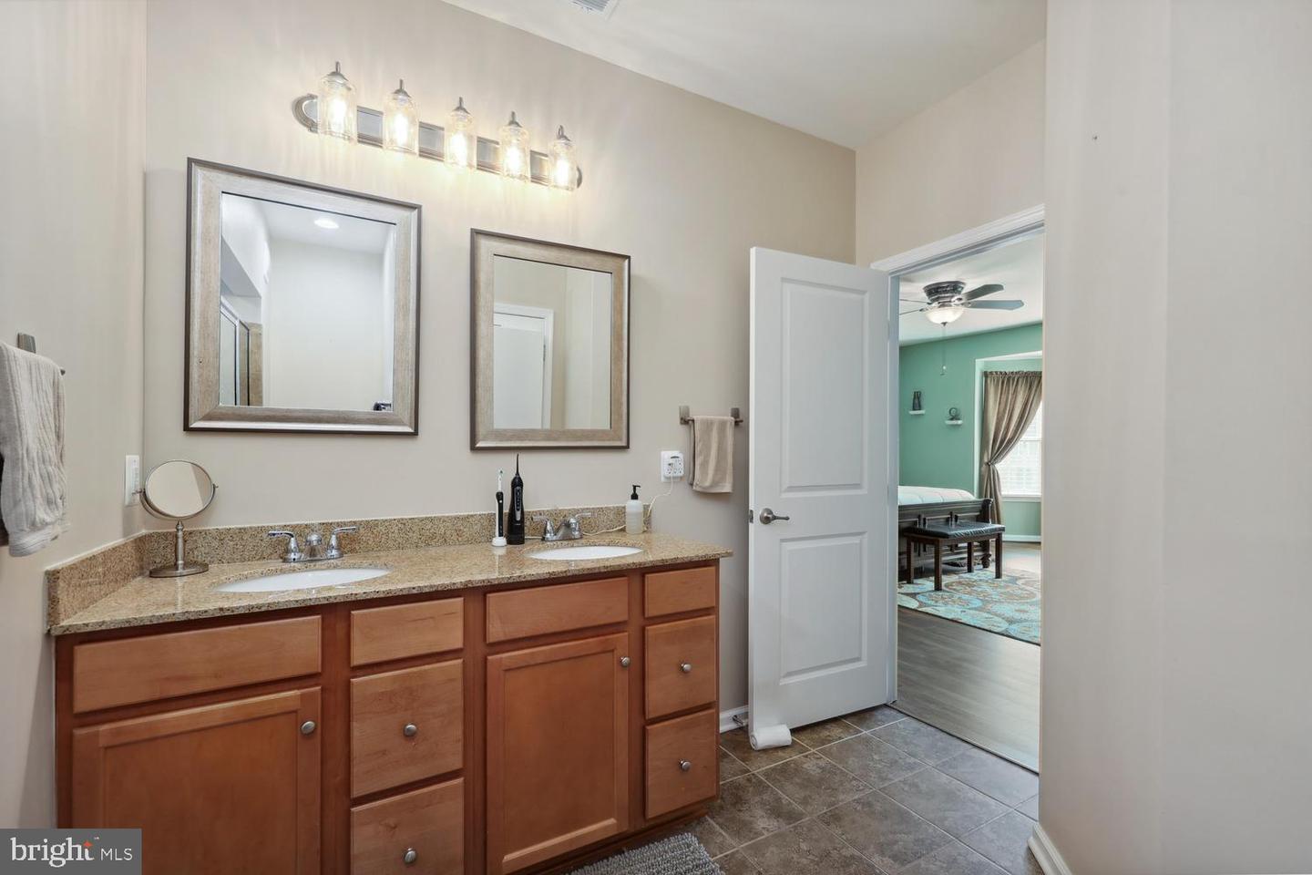 24606 JOHNSON OAK TER, STERLING, Virginia 20166, 2 Bedrooms Bedrooms, ,2 BathroomsBathrooms,Residential,For sale,24606 JOHNSON OAK TER,VALO2090744 MLS # VALO2090744