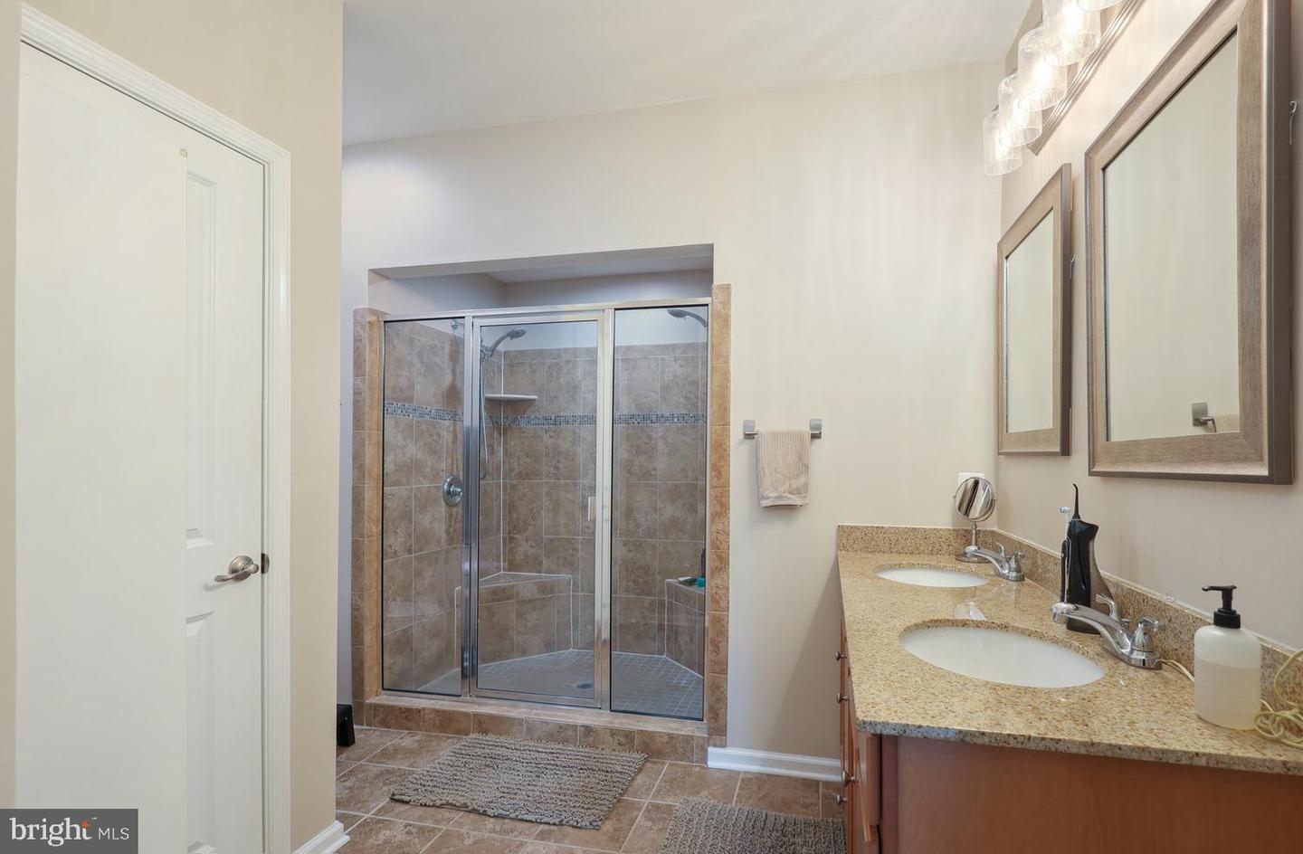 24606 JOHNSON OAK TER, STERLING, Virginia 20166, 2 Bedrooms Bedrooms, ,2 BathroomsBathrooms,Residential,For sale,24606 JOHNSON OAK TER,VALO2090744 MLS # VALO2090744