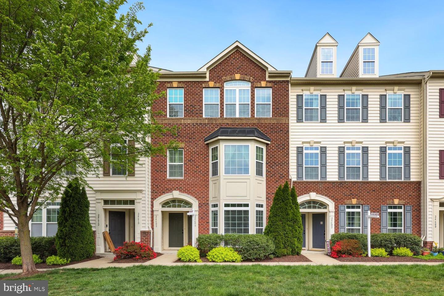 24606 JOHNSON OAK TER, STERLING, Virginia 20166, 2 Bedrooms Bedrooms, ,2 BathroomsBathrooms,Residential,For sale,24606 JOHNSON OAK TER,VALO2090744 MLS # VALO2090744