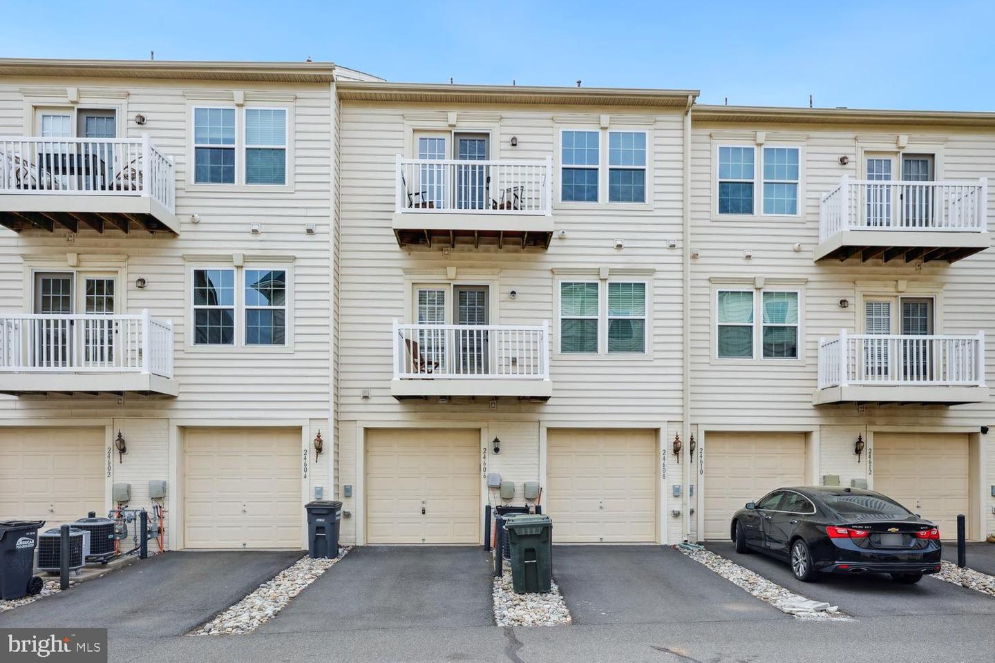 24606 JOHNSON OAK TER, STERLING, Virginia 20166, 2 Bedrooms Bedrooms, ,2 BathroomsBathrooms,Residential,For sale,24606 JOHNSON OAK TER,VALO2090744 MLS # VALO2090744